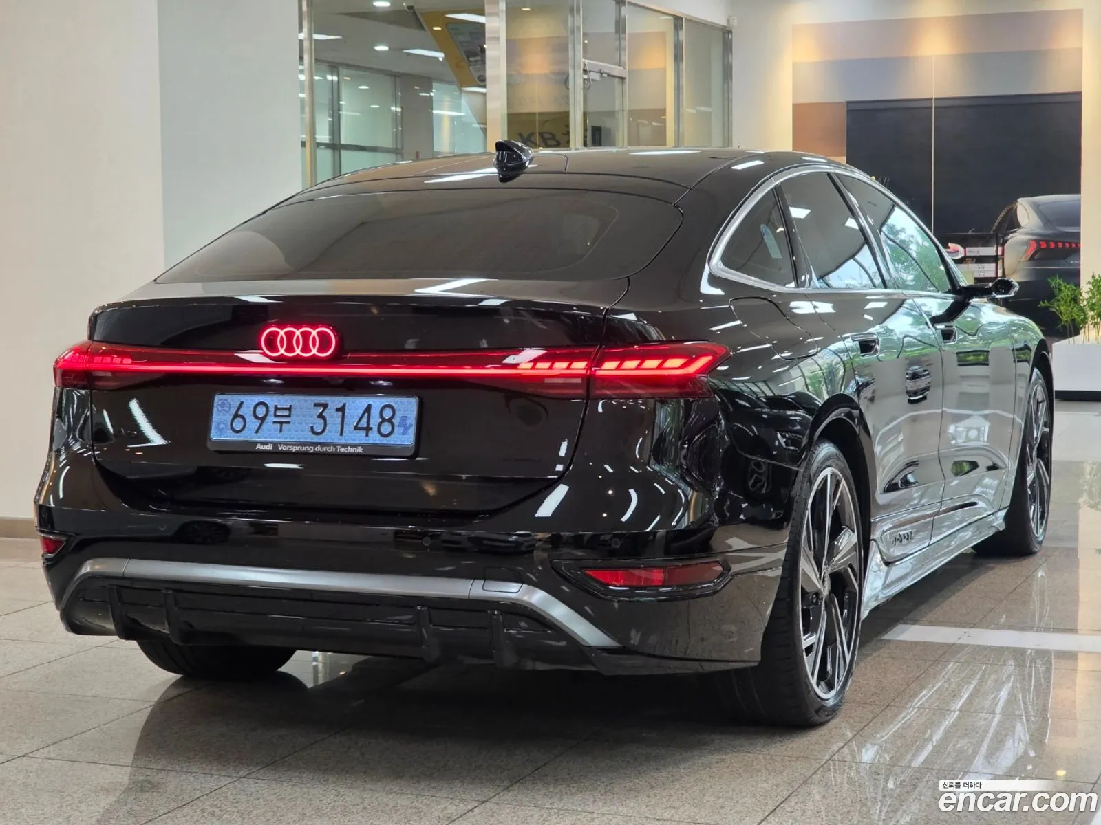 Audi A6 e-tron 2025 — 6