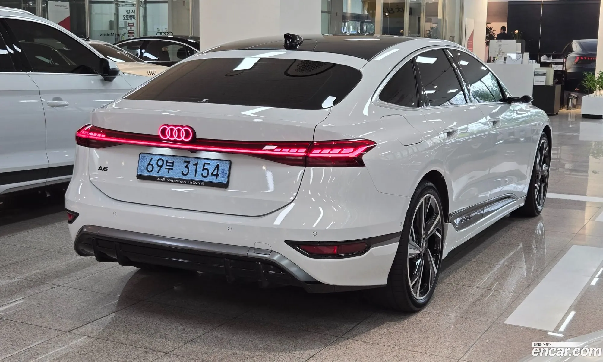 Audi A6 e-tron 2025 — 16