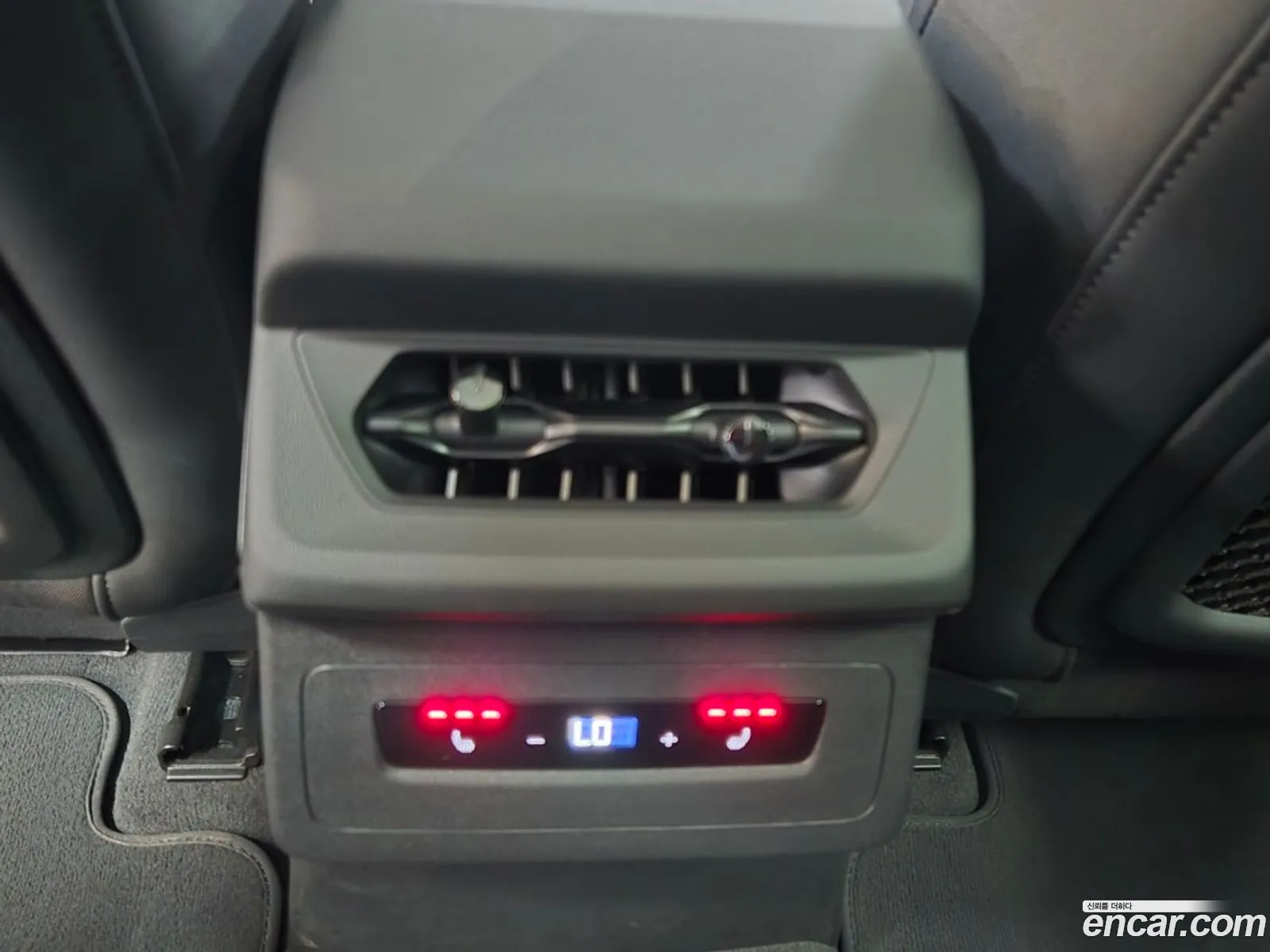 Audi A6 e-tron 2025 — 8