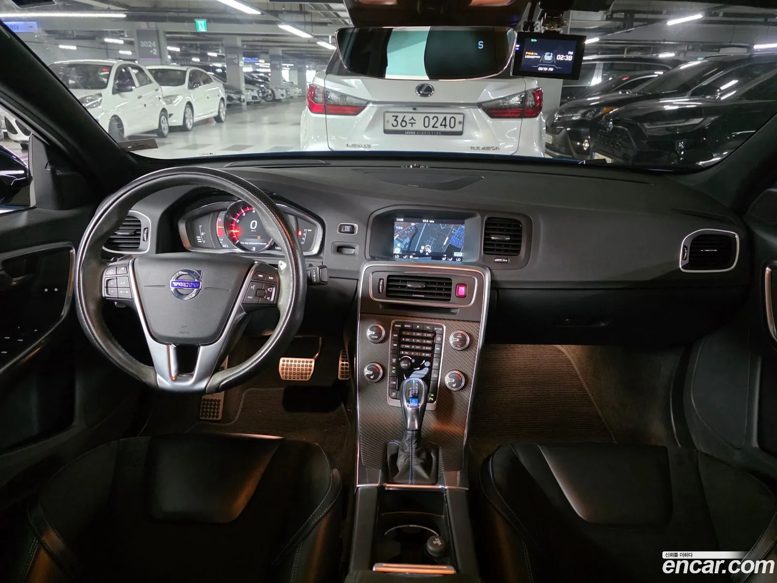 Volvo S60 2017 — 18
