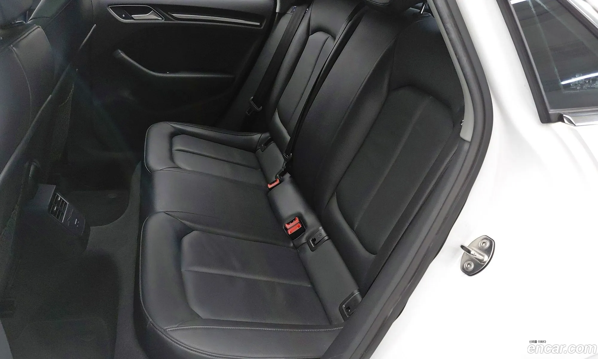 Audi A3 2018 — 18