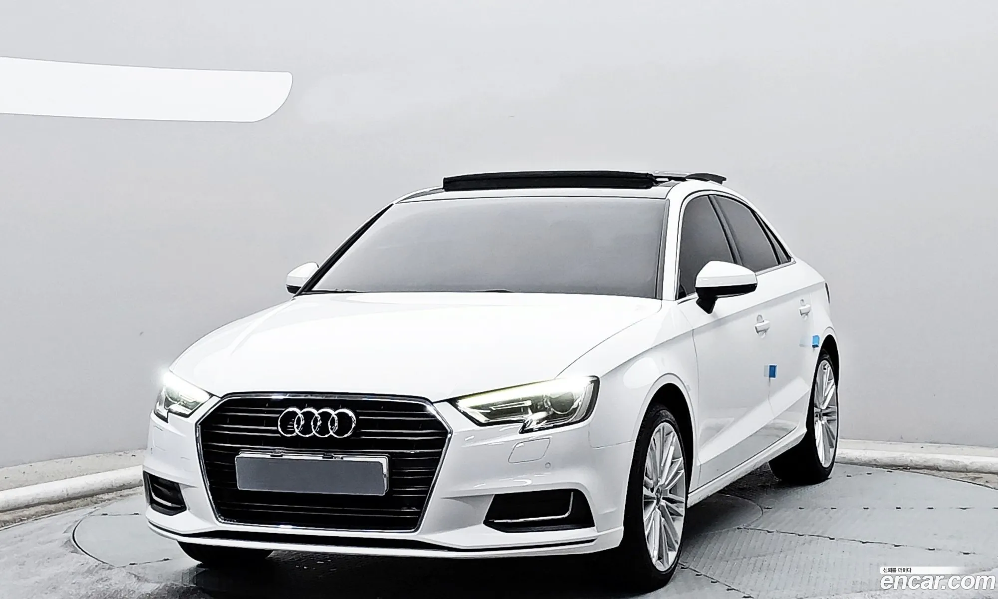 Audi A3 2018 — 14