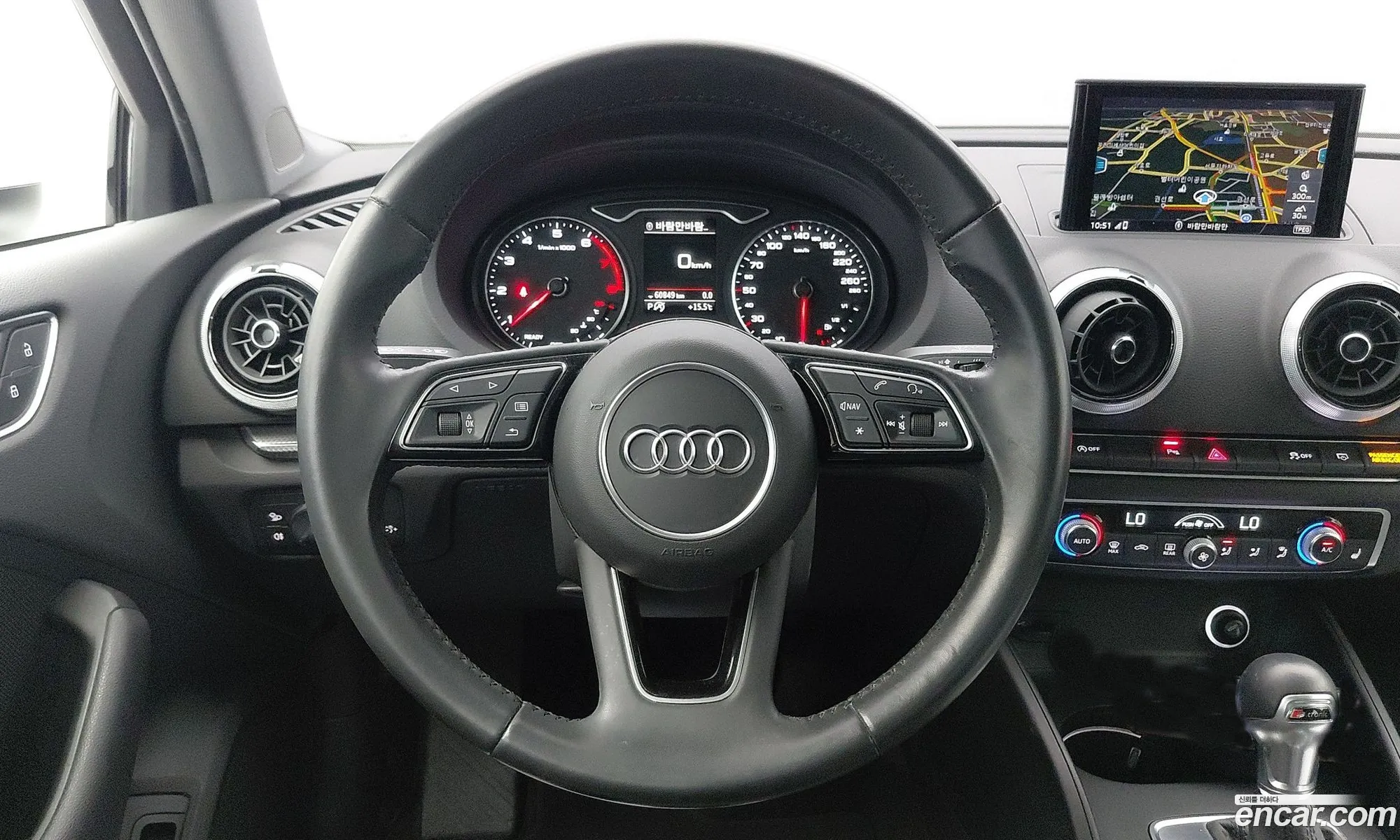 Audi A3 2018 — 19