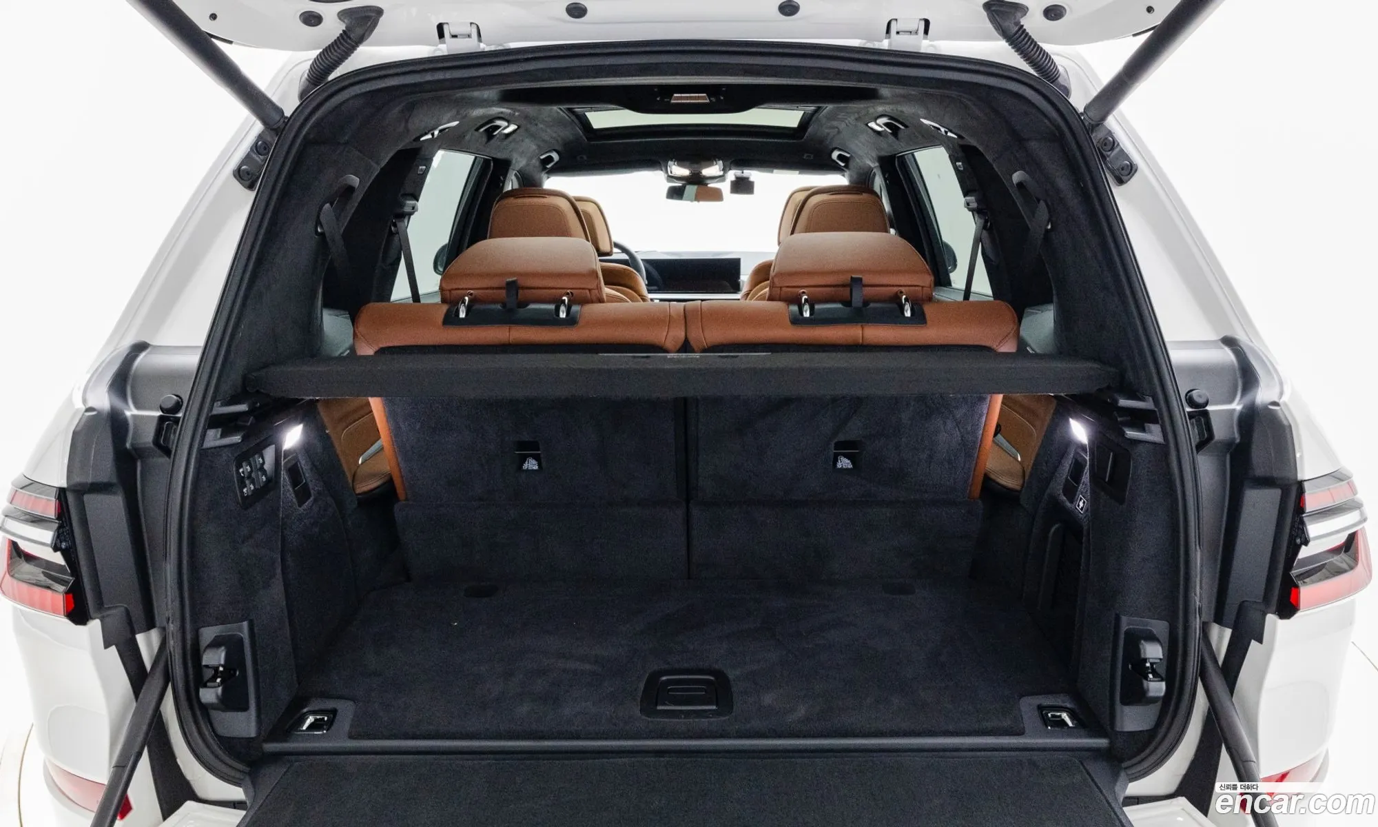 BMW X7 2025 — 16