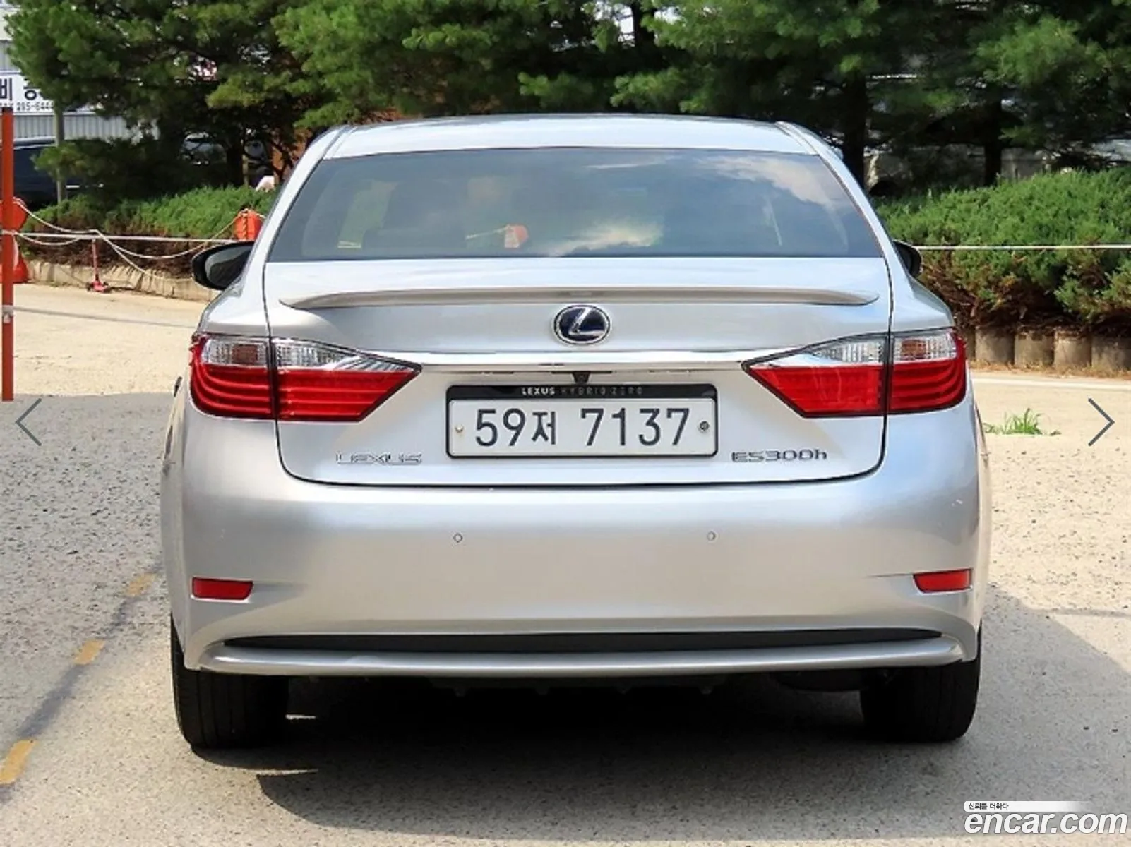 Lexus ES300h 2014 — 19