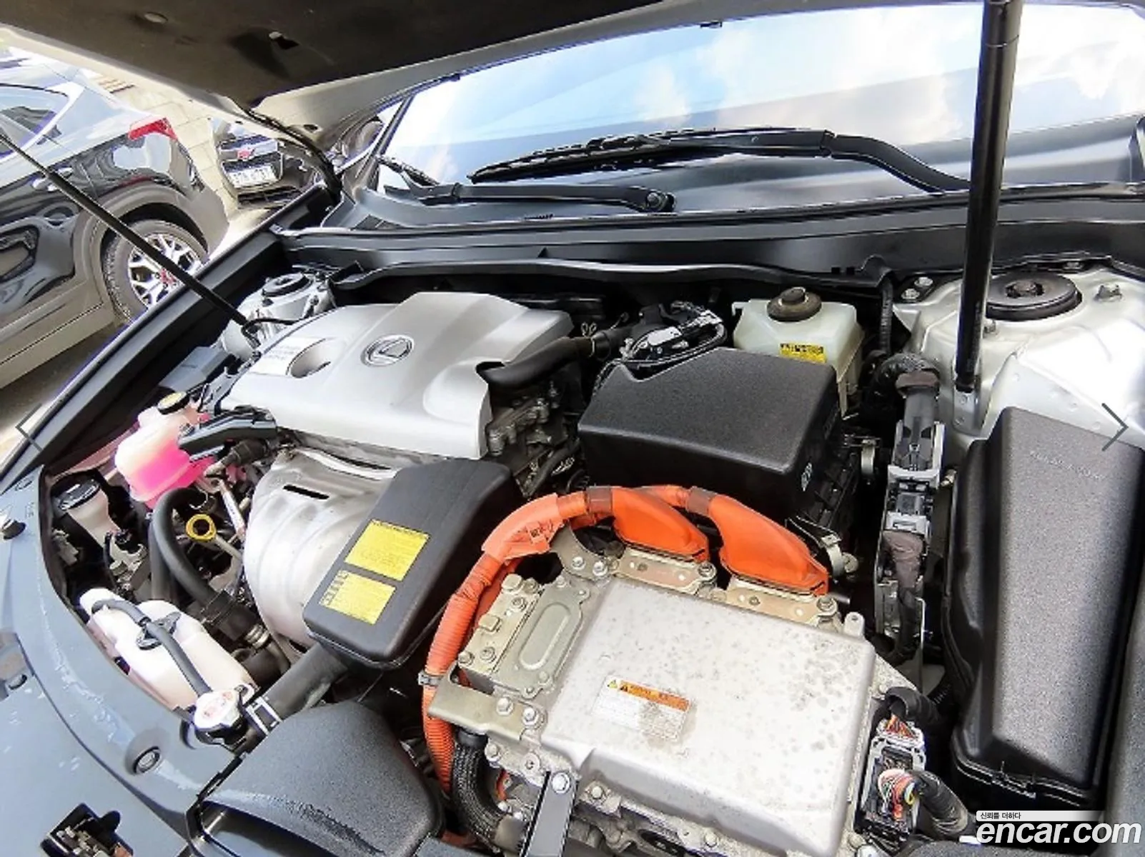 Lexus ES300h 2014 — 13