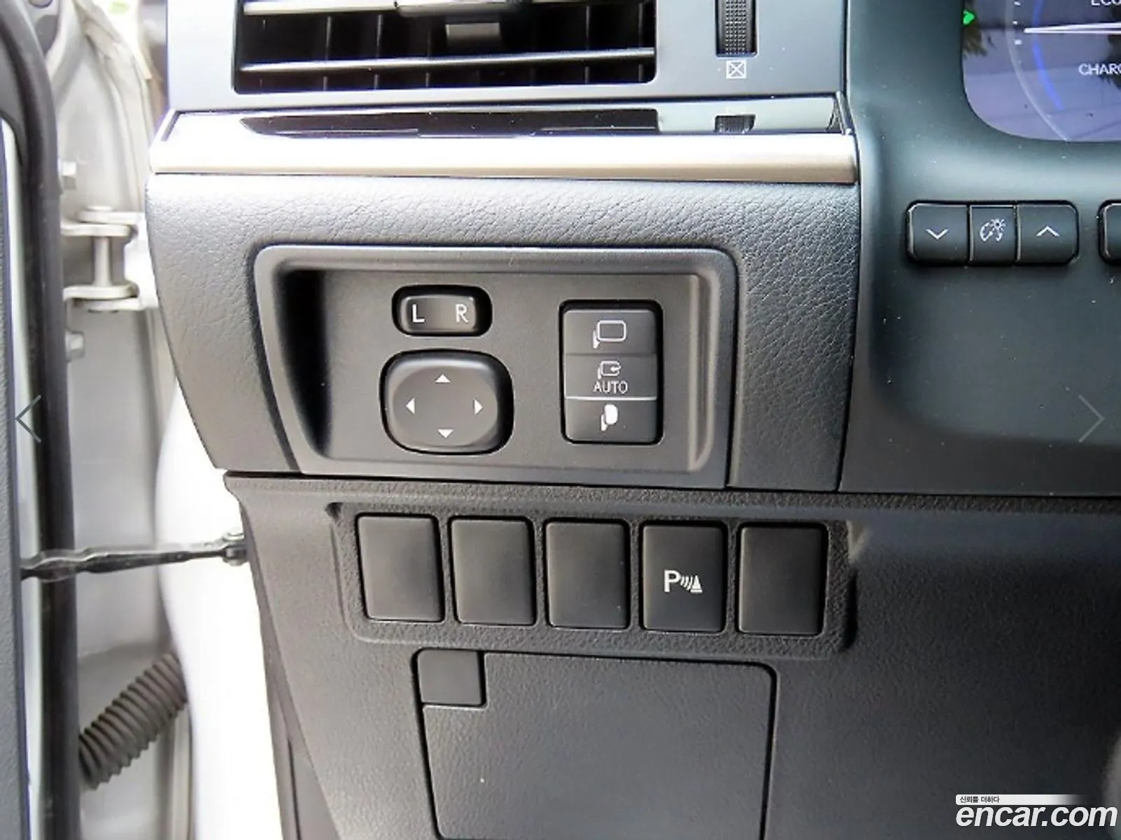 Lexus ES300h 2014 — 2