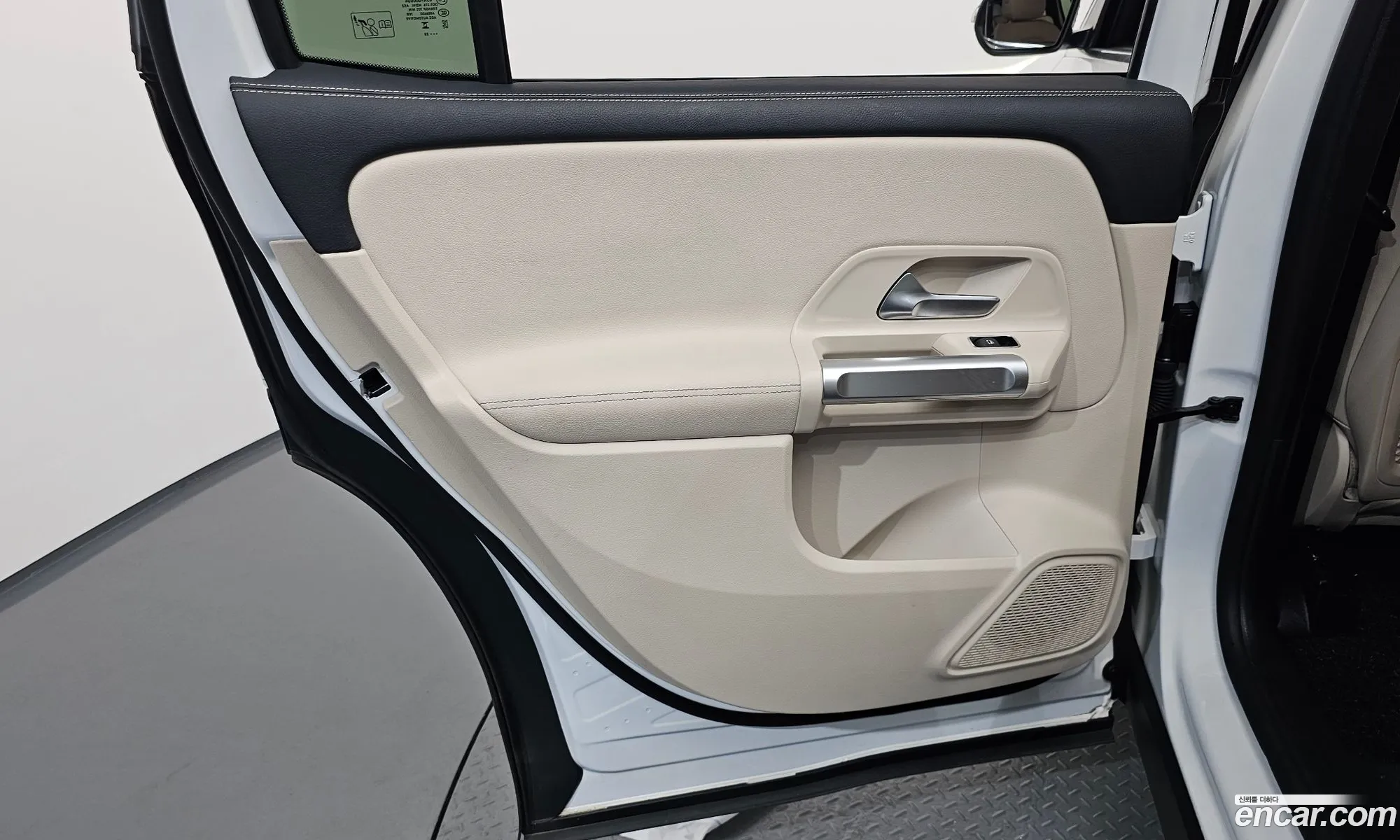 Mercedes-Benz GLB-Class X247 2024 — 10