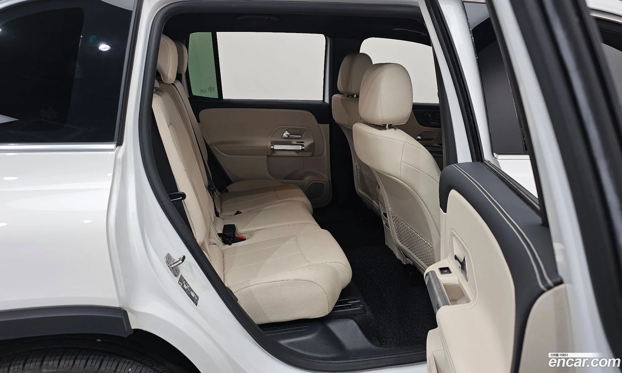 Mercedes-Benz GLB-Class X247 2024 — 13