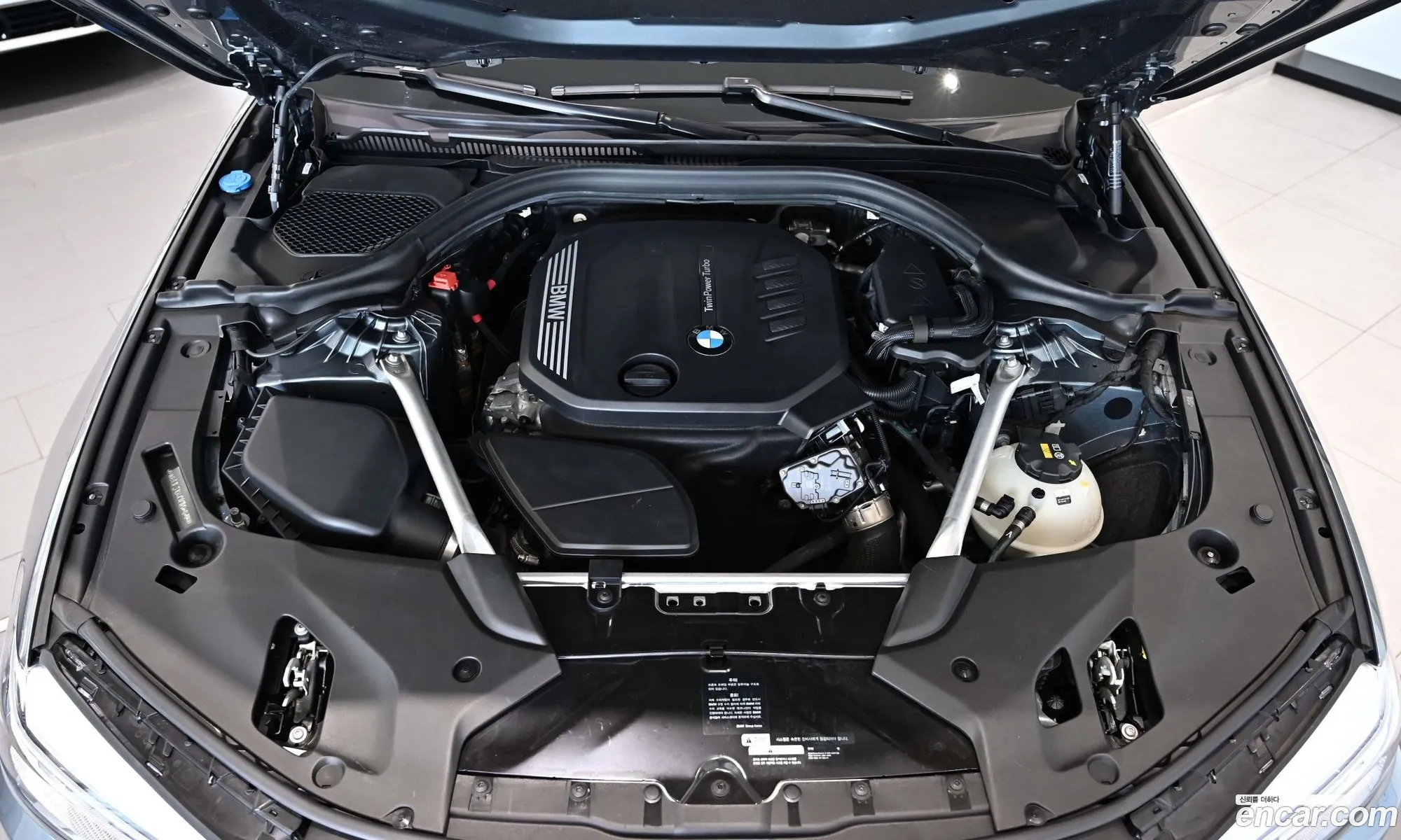 BMW 5 Series 2019 — 5