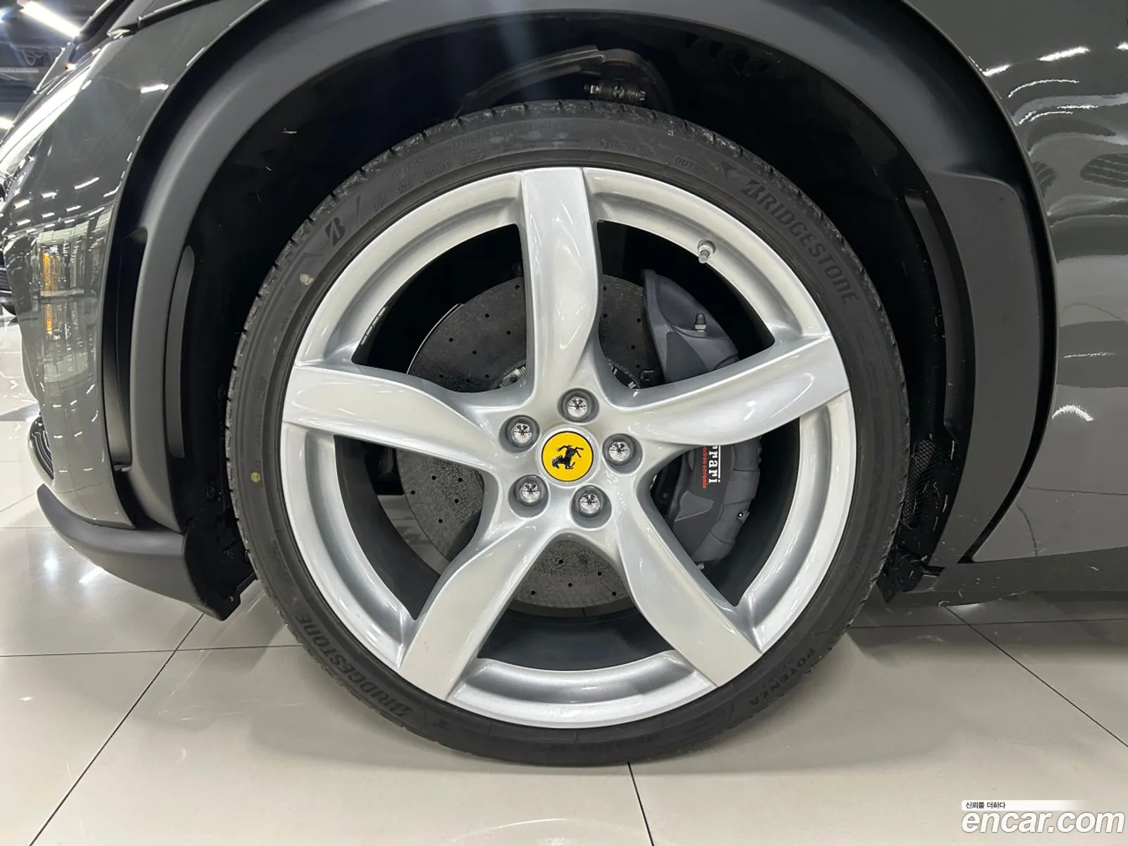 Ferrari Purosangue 2025 — 6