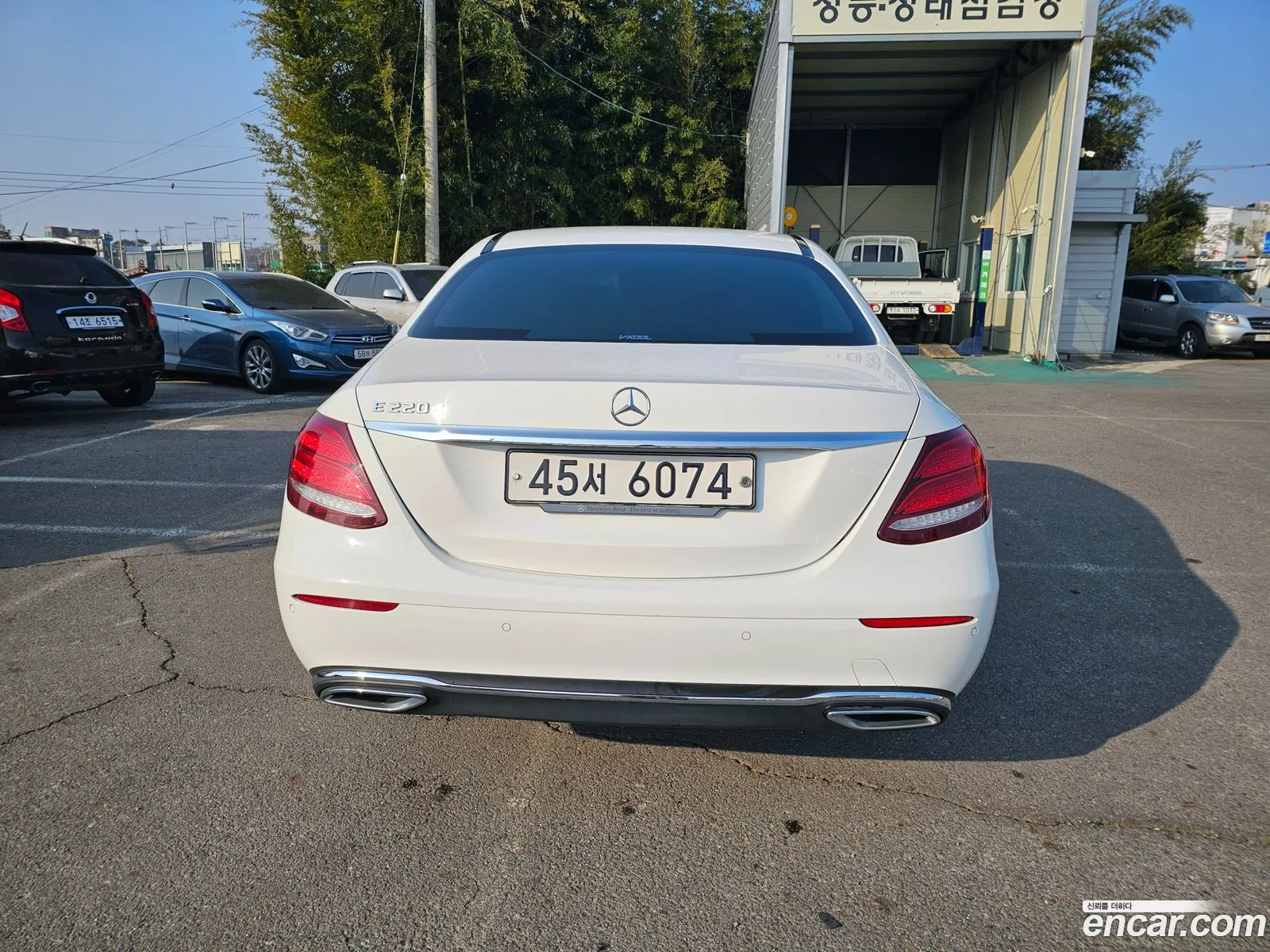 Mercedes-Benz E-Class W213 2018 — 15