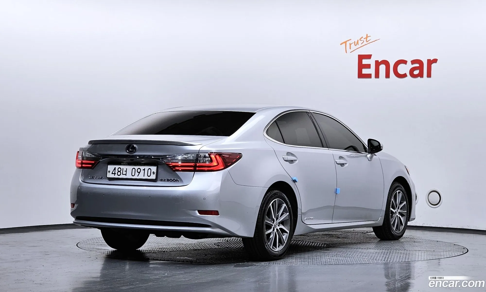 Lexus ES300h 2015 — 4