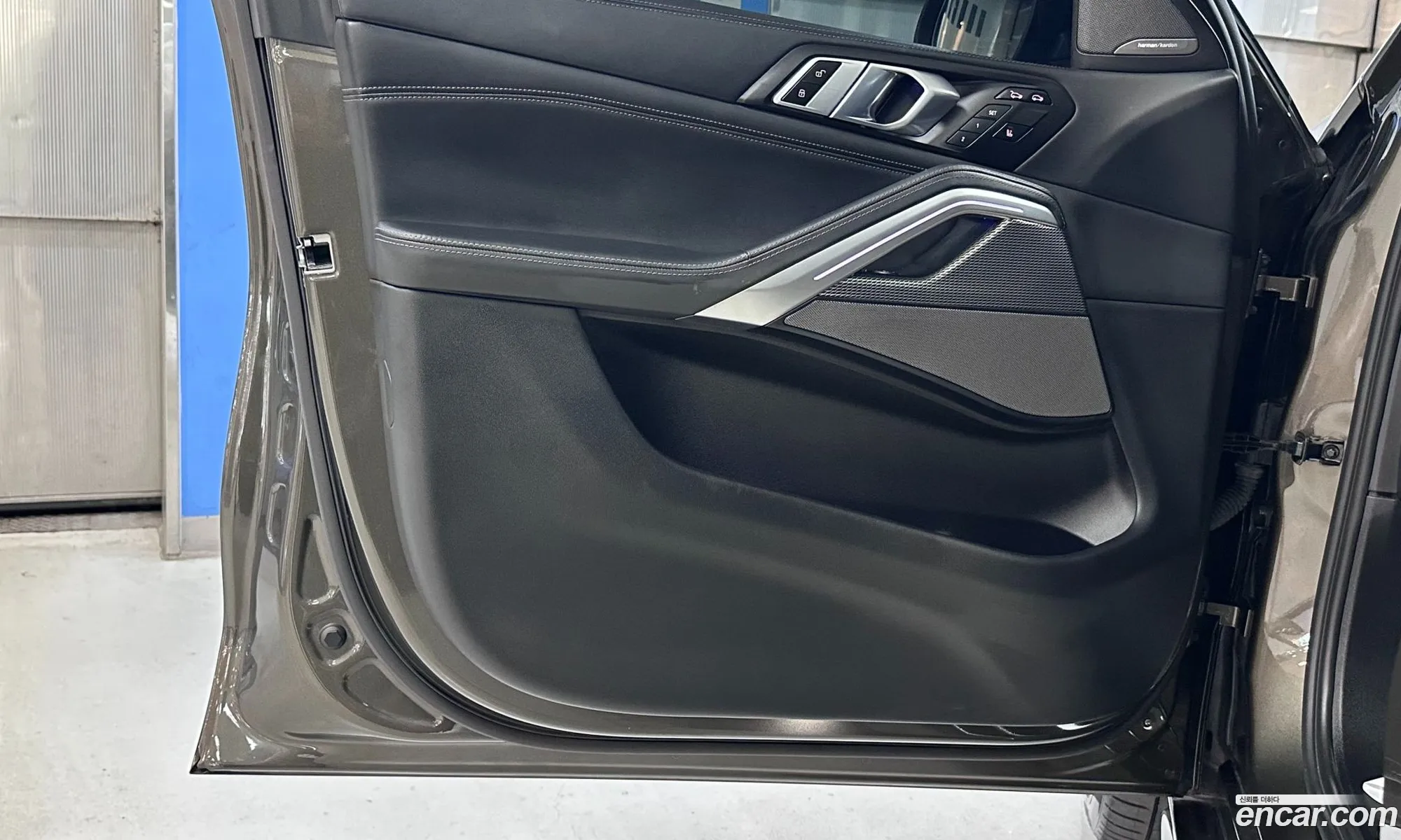 BMW X6 2023 — 11