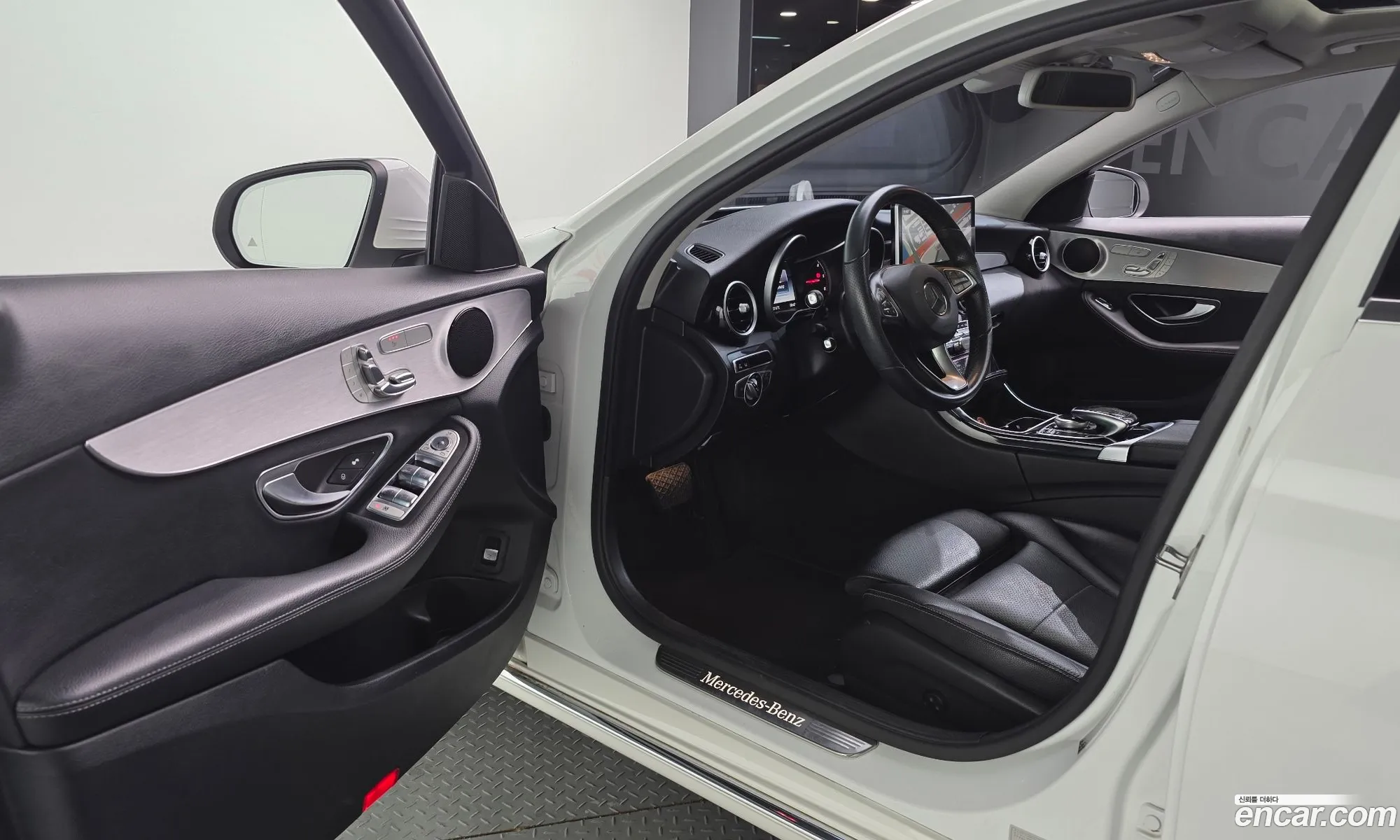 Mercedes-Benz C-Class W205 2017 — 8