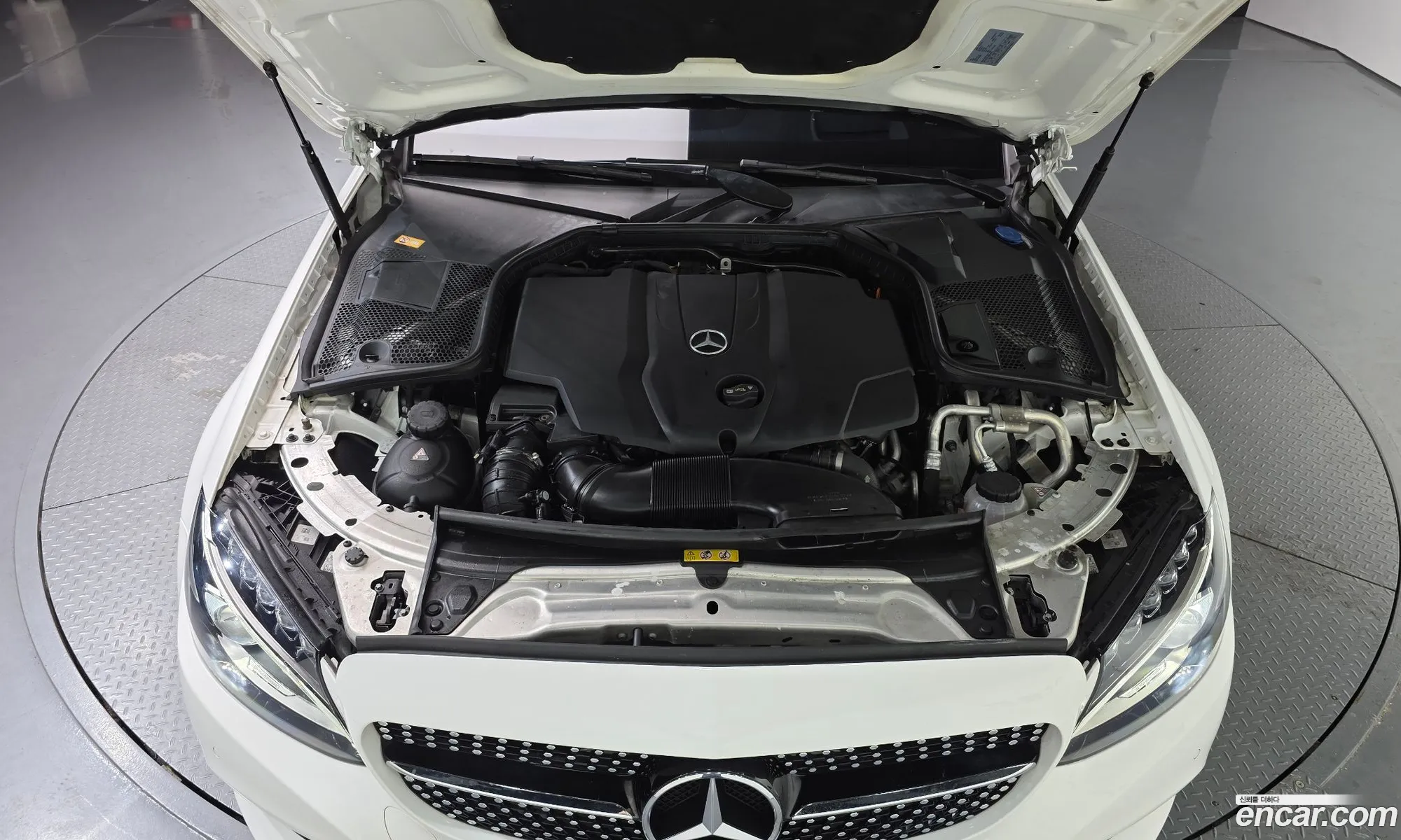 Mercedes-Benz C-Class W205 2017 — 14