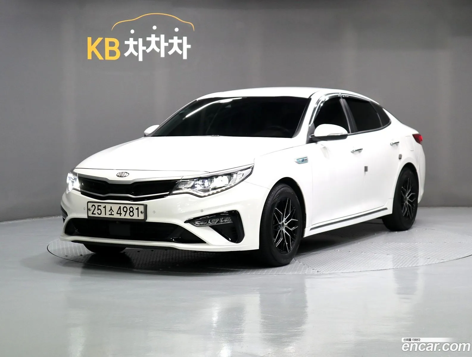Kia K5 Hybrid 2019 — 4