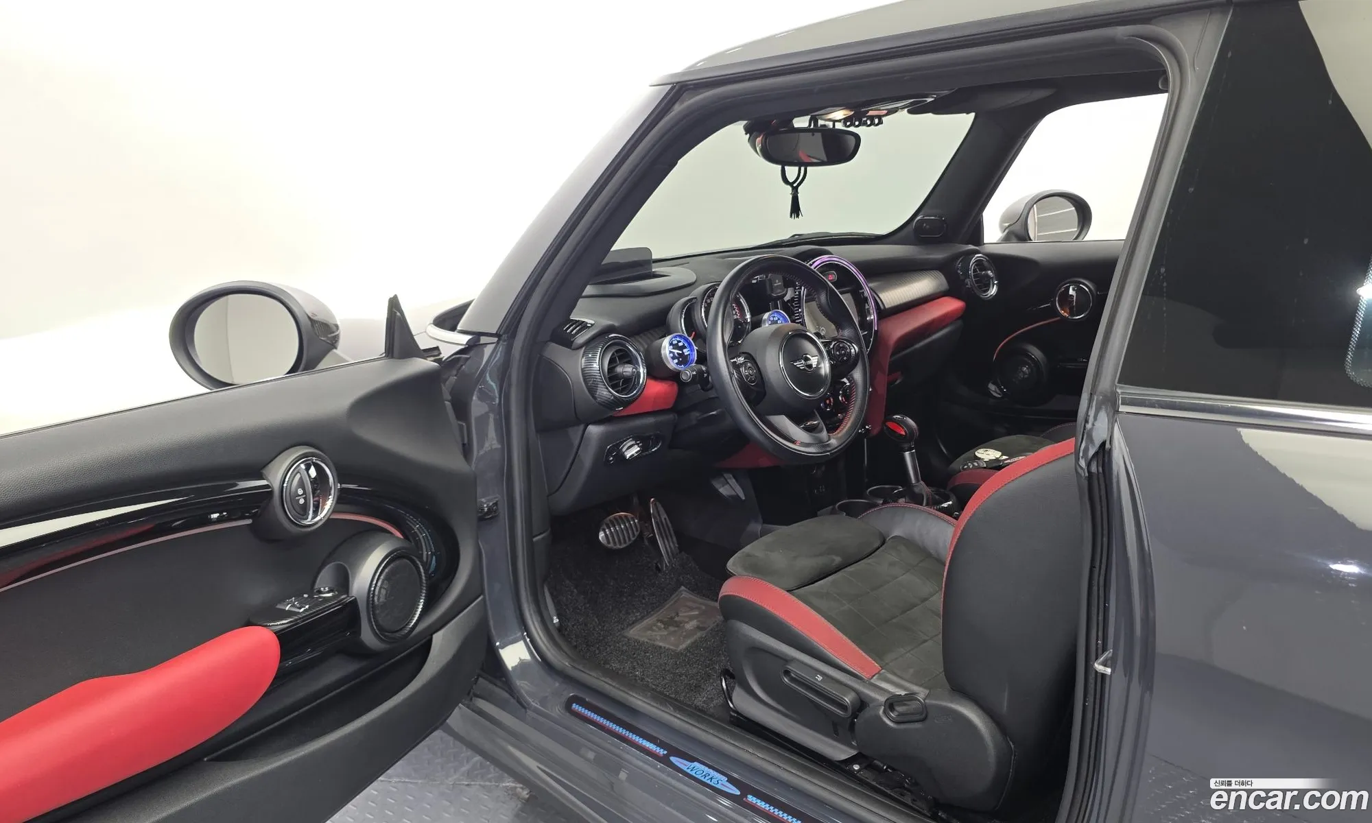 Mini Cooper S 2018 WMWXM9109J2H04645 — 5