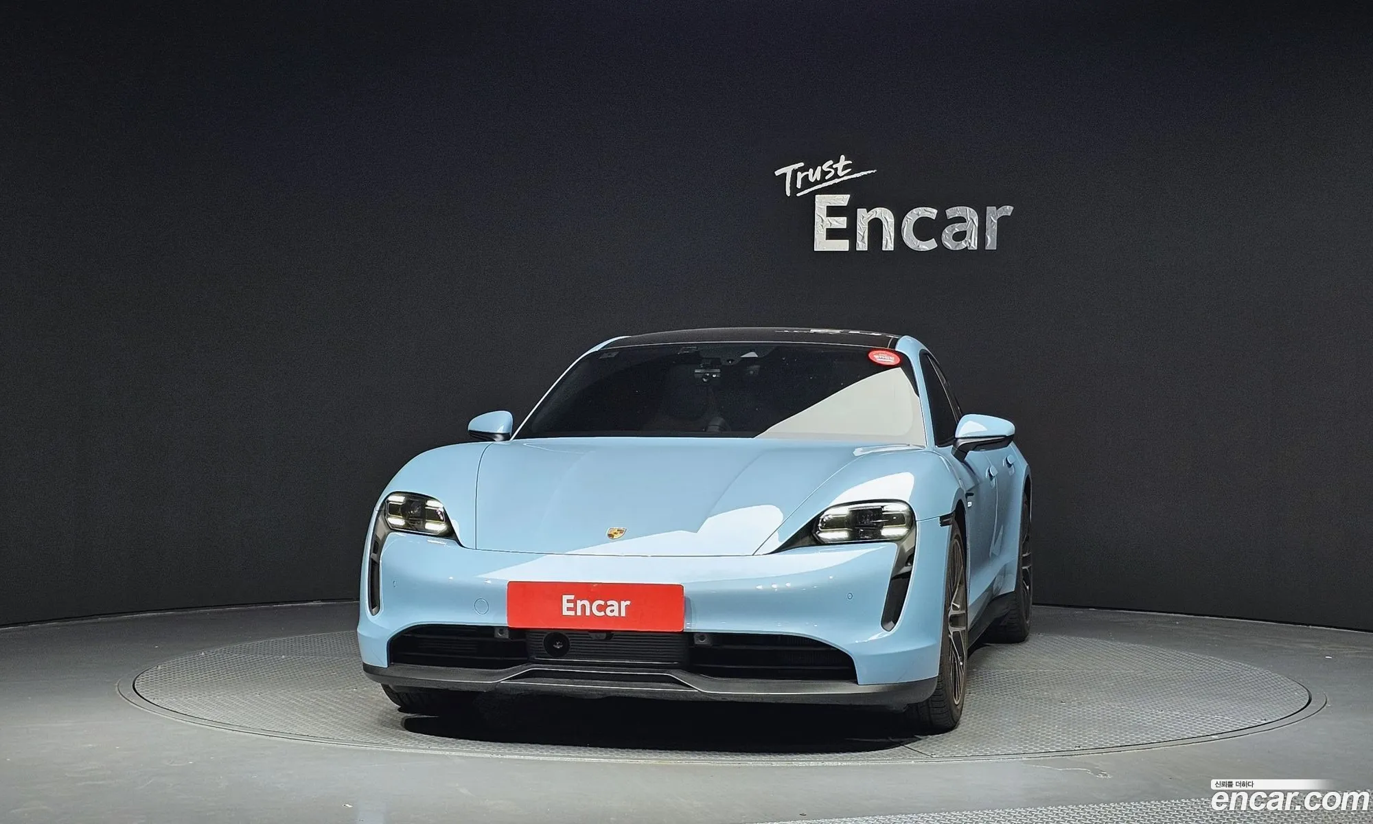 Porsche Taycan 2023 — 2