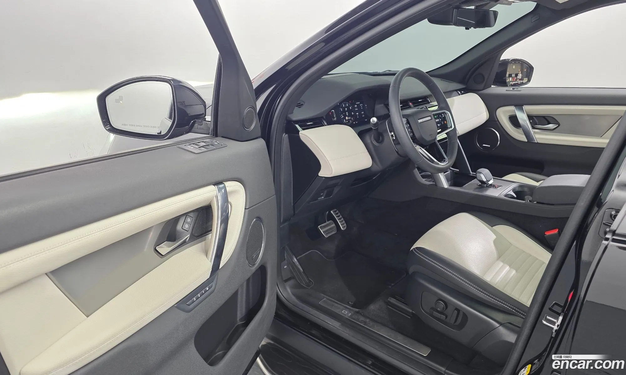 Land Rover Discovery Sport 2024 — 10