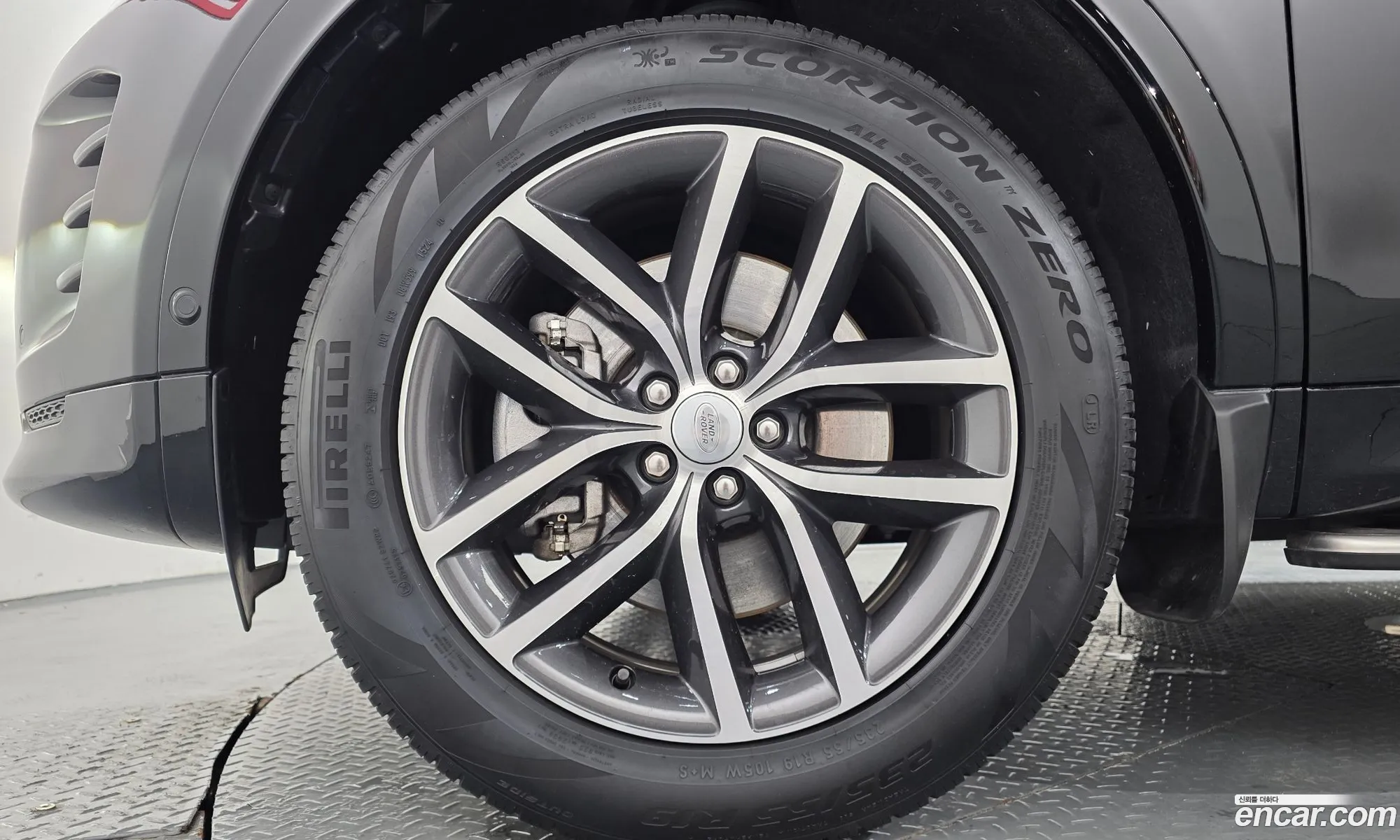 Land Rover Discovery Sport 2024 — 17