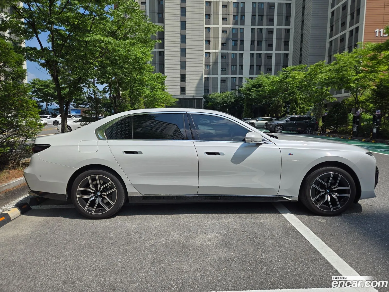 BMW 7 Series 2024 — 14