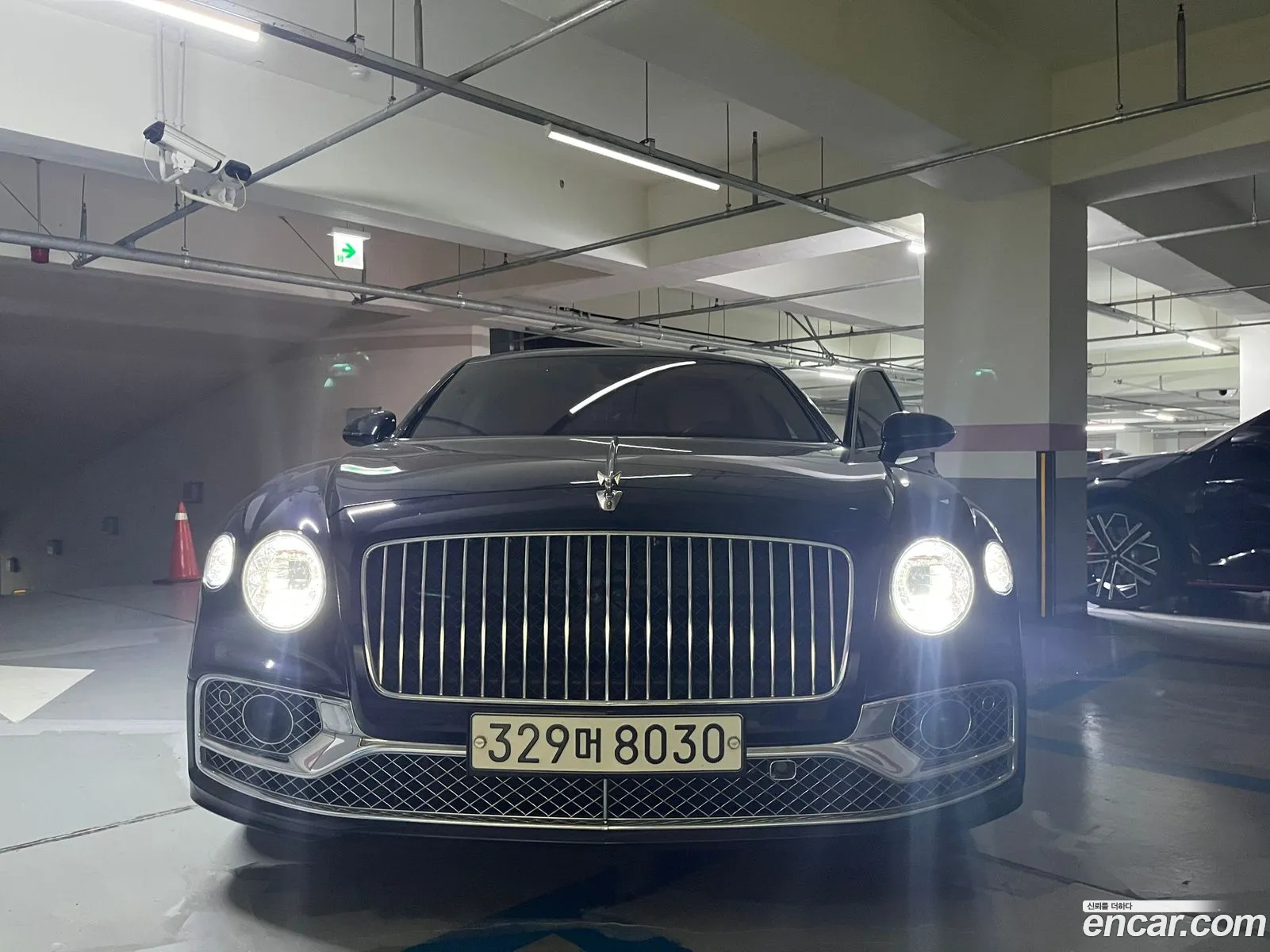 Bentley Flying Spur 2022 — 7