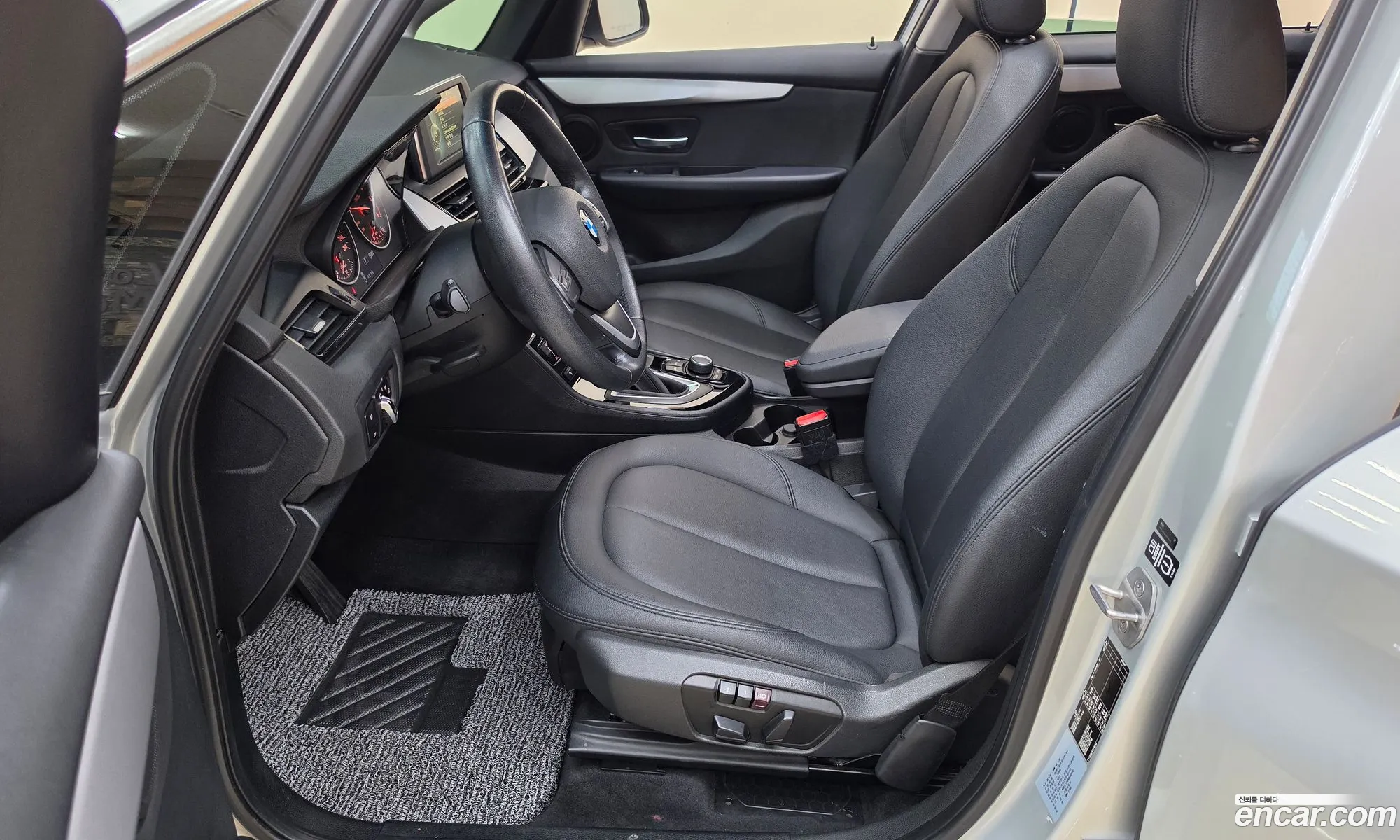 BMW 2 Series Active Tourer 2015 — 17