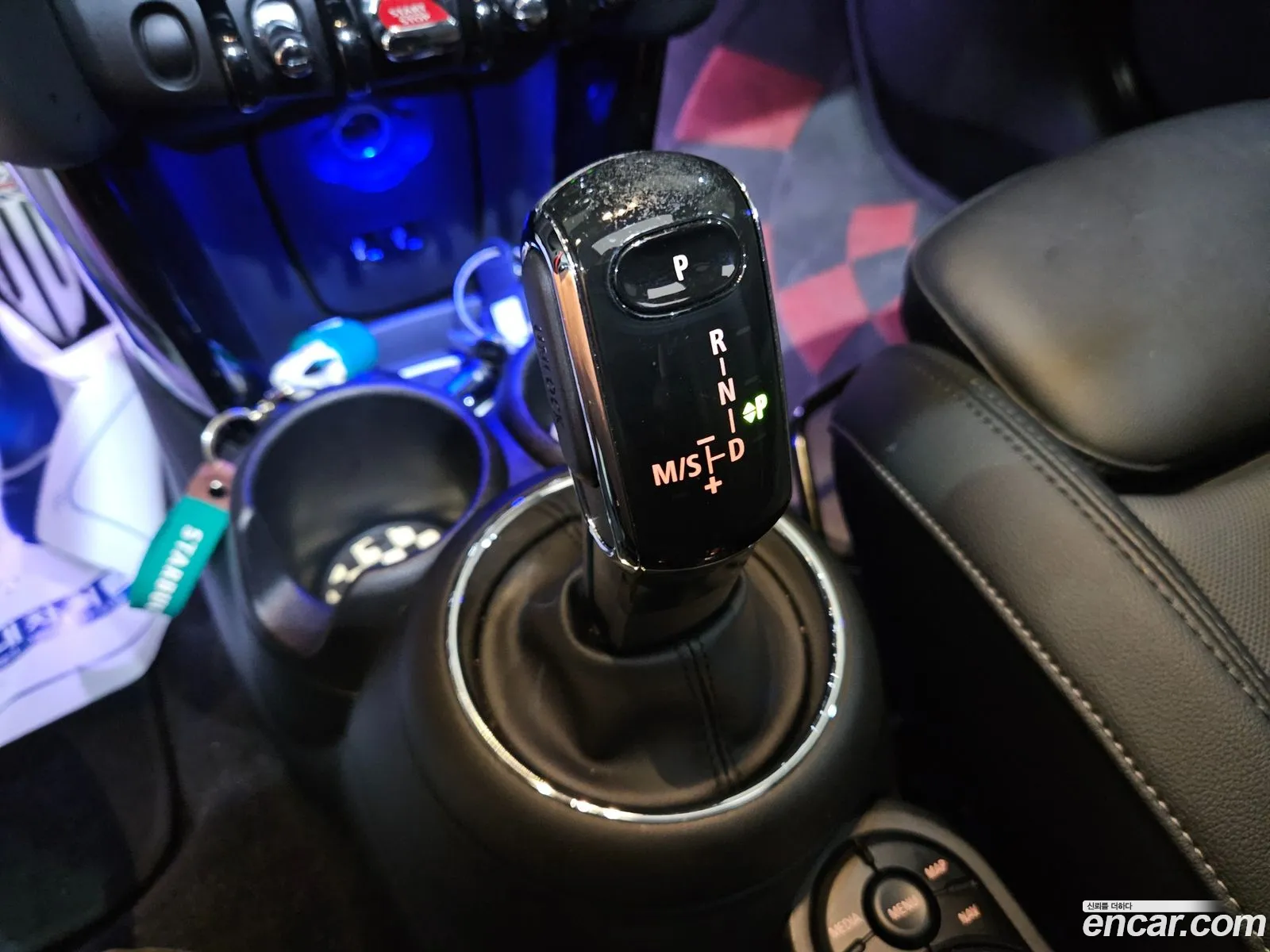 Mini Cooper 2020 — 12