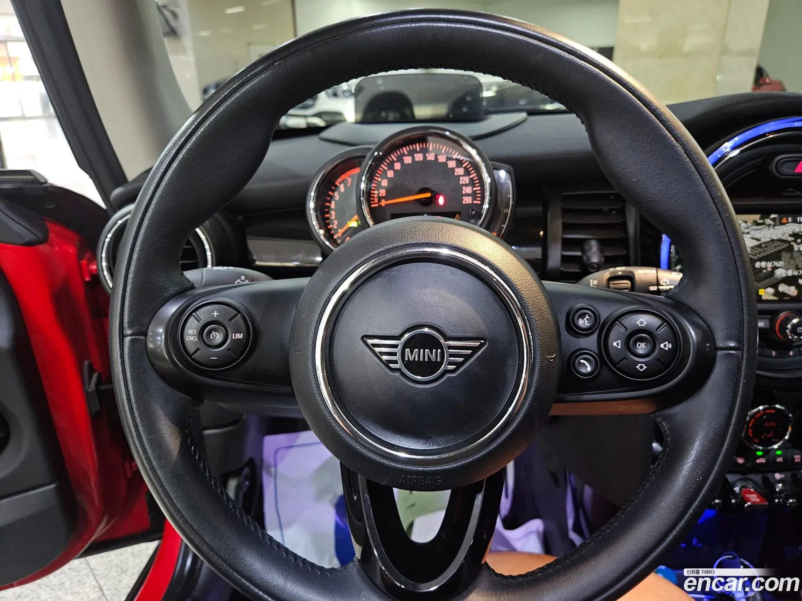 Mini Cooper 2020 — 18