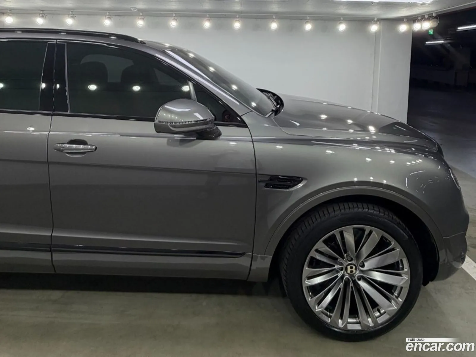 Bentley Bentayga 2017 — 12
