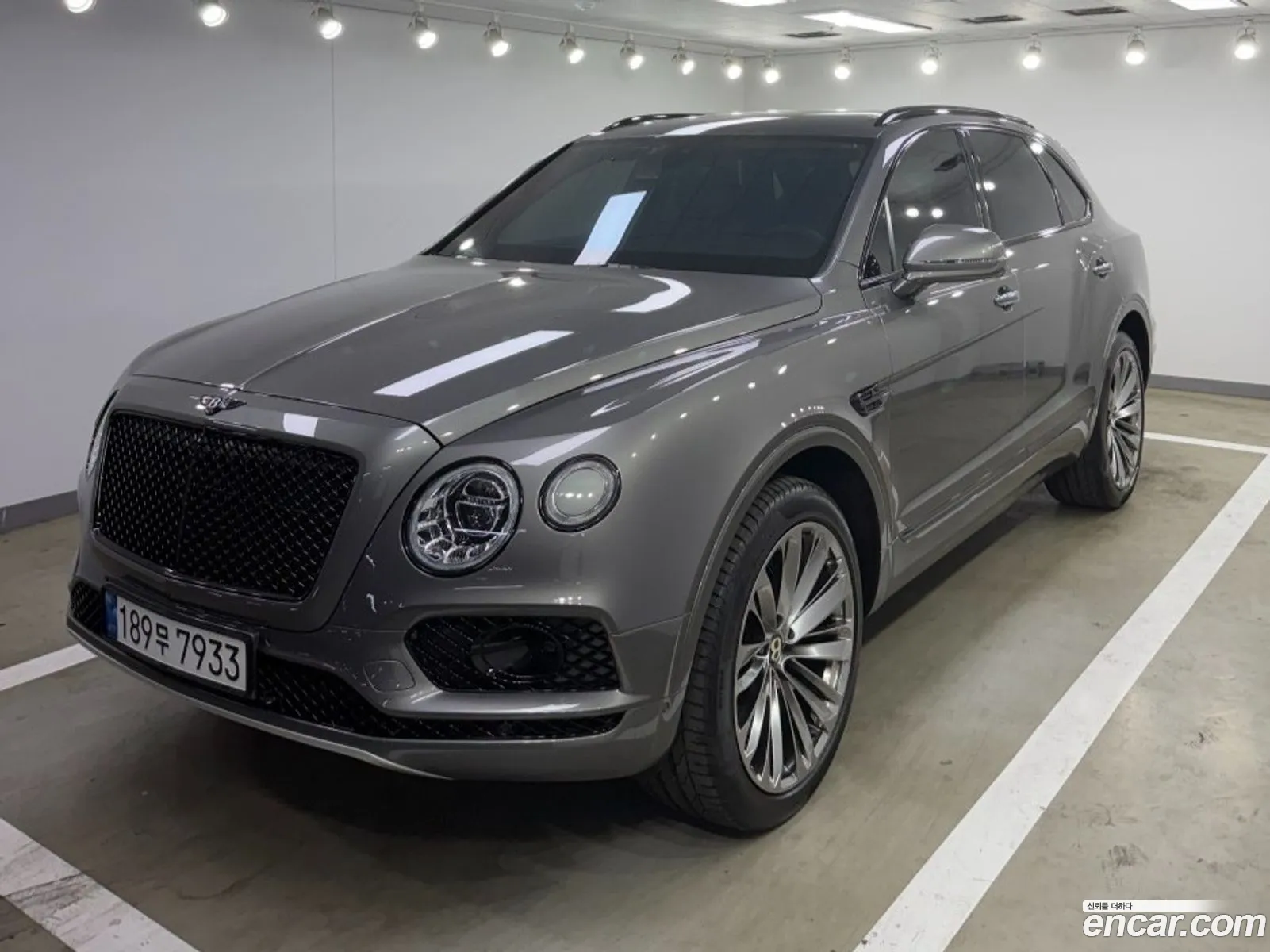 Bentley Bentayga 2017 — 15