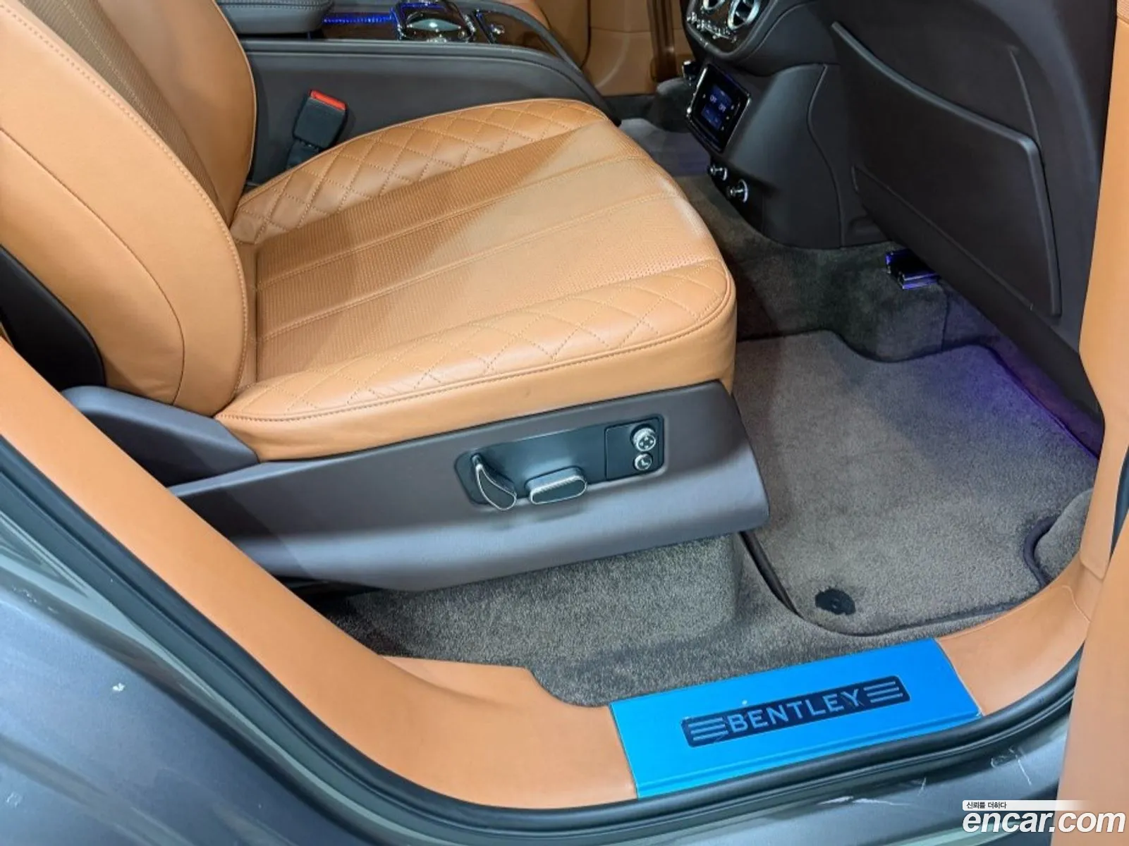 Bentley Bentayga 2017 — 4