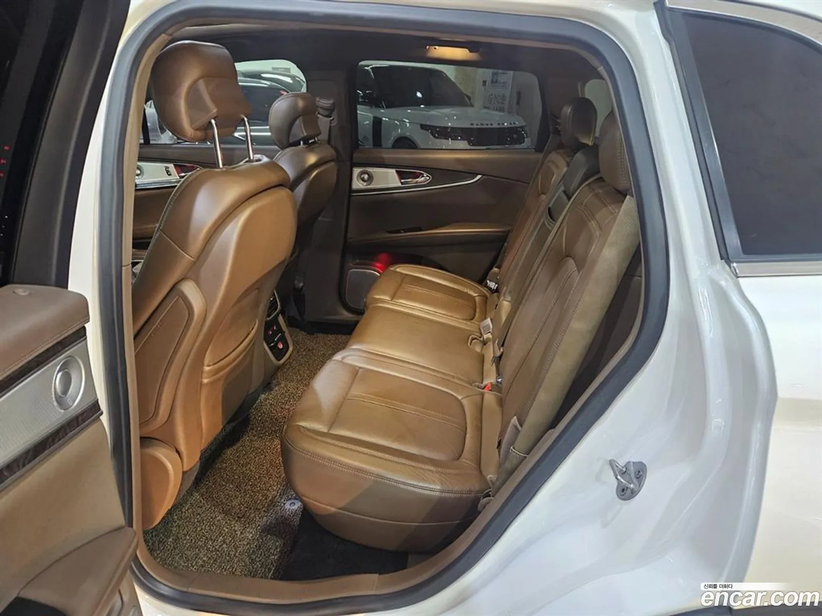 Lincoln MKX 2016 — 13