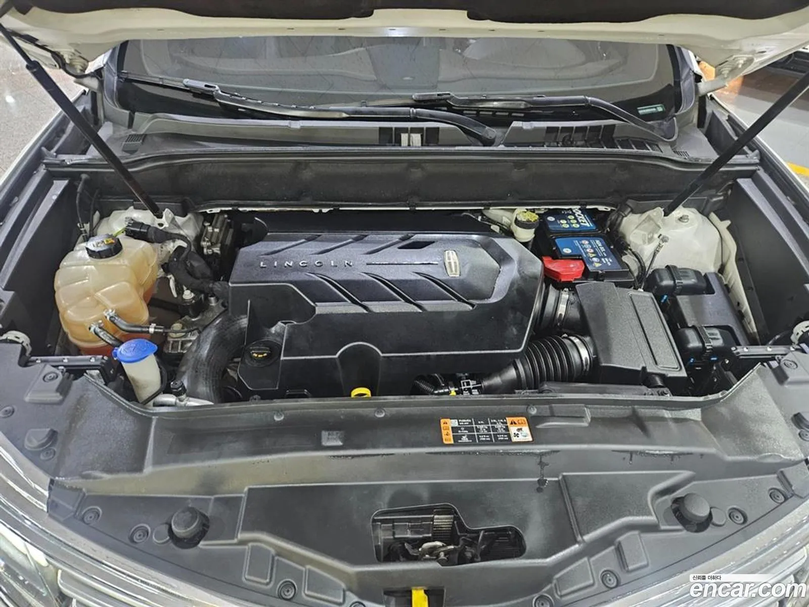Lincoln MKX 2016 — 17