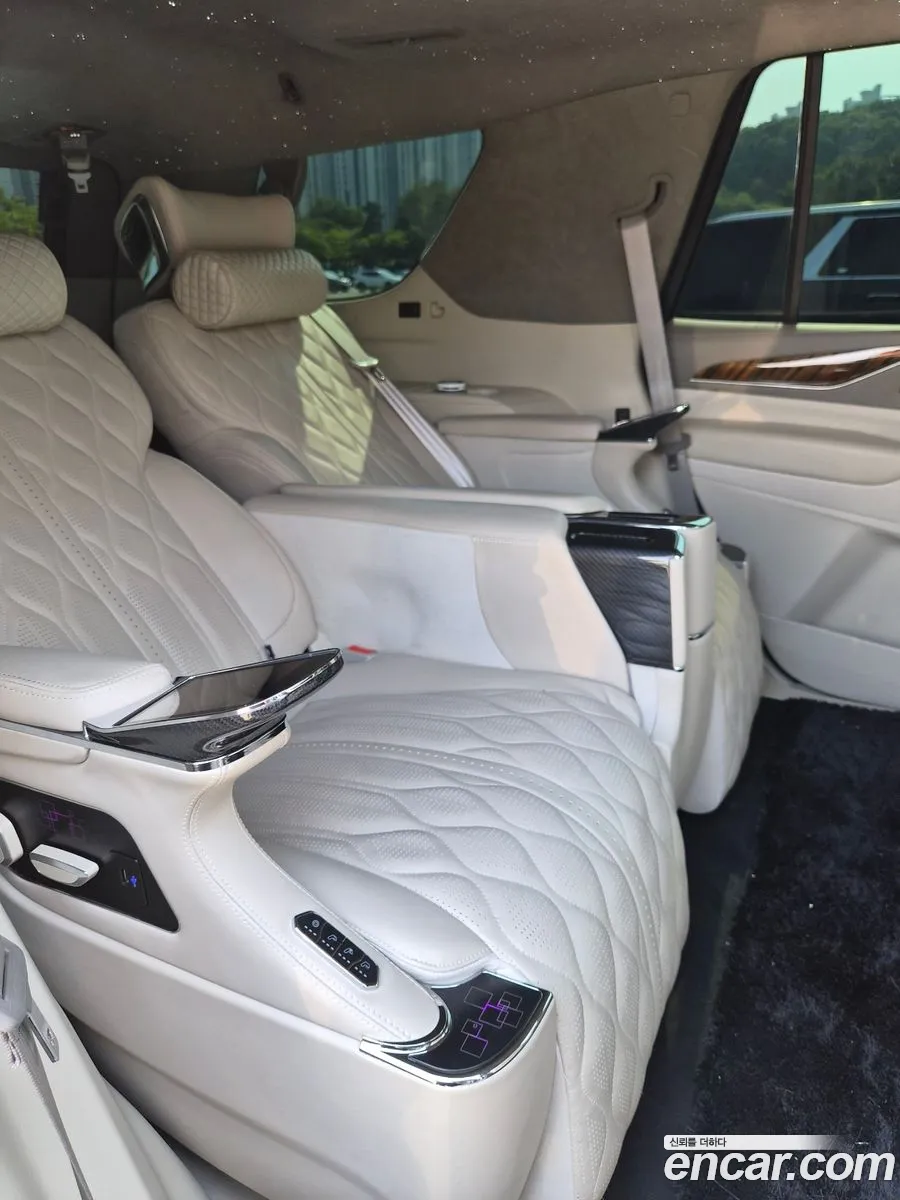 Cadillac Escalade 2022 — 5