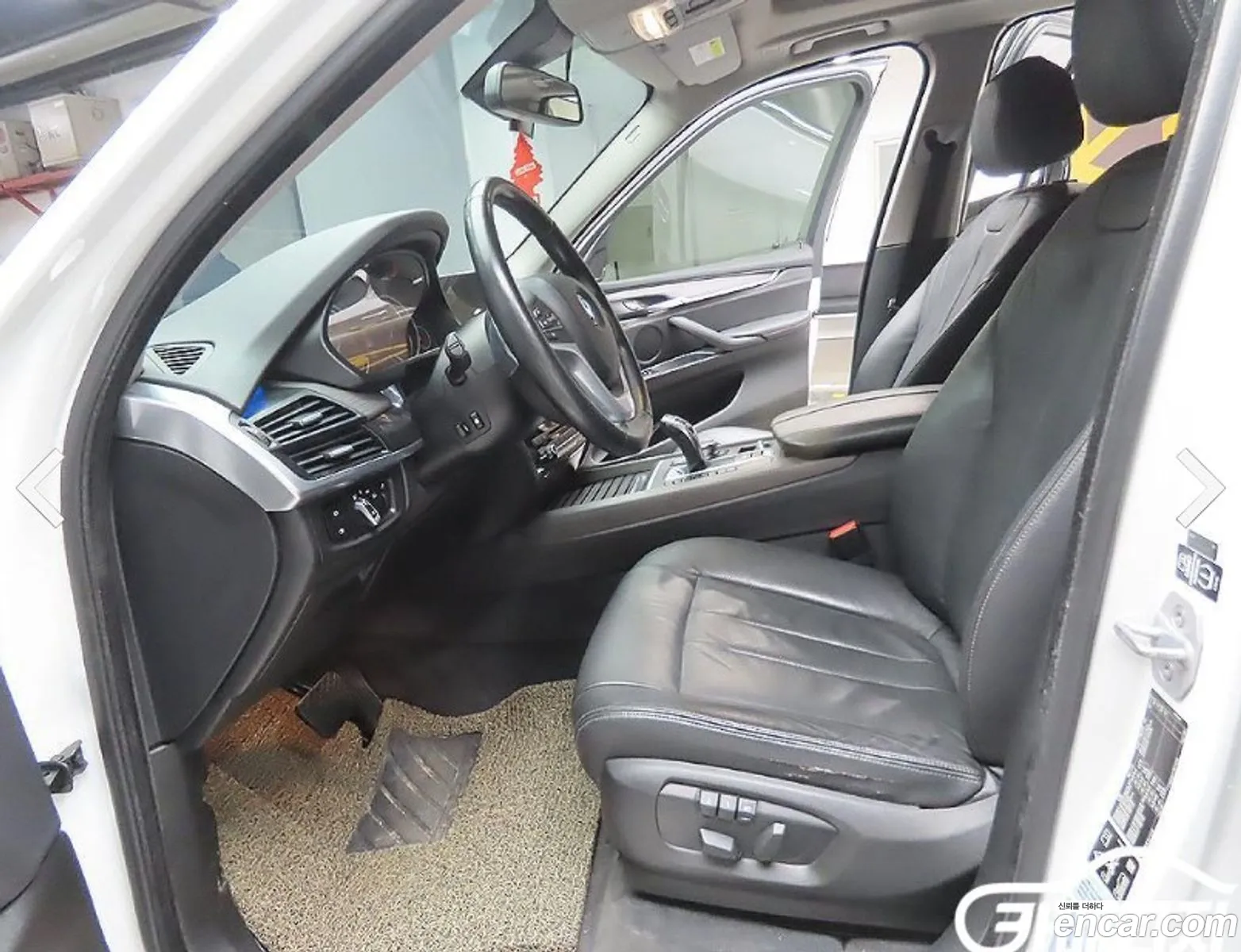 BMW X5 2017 — 16