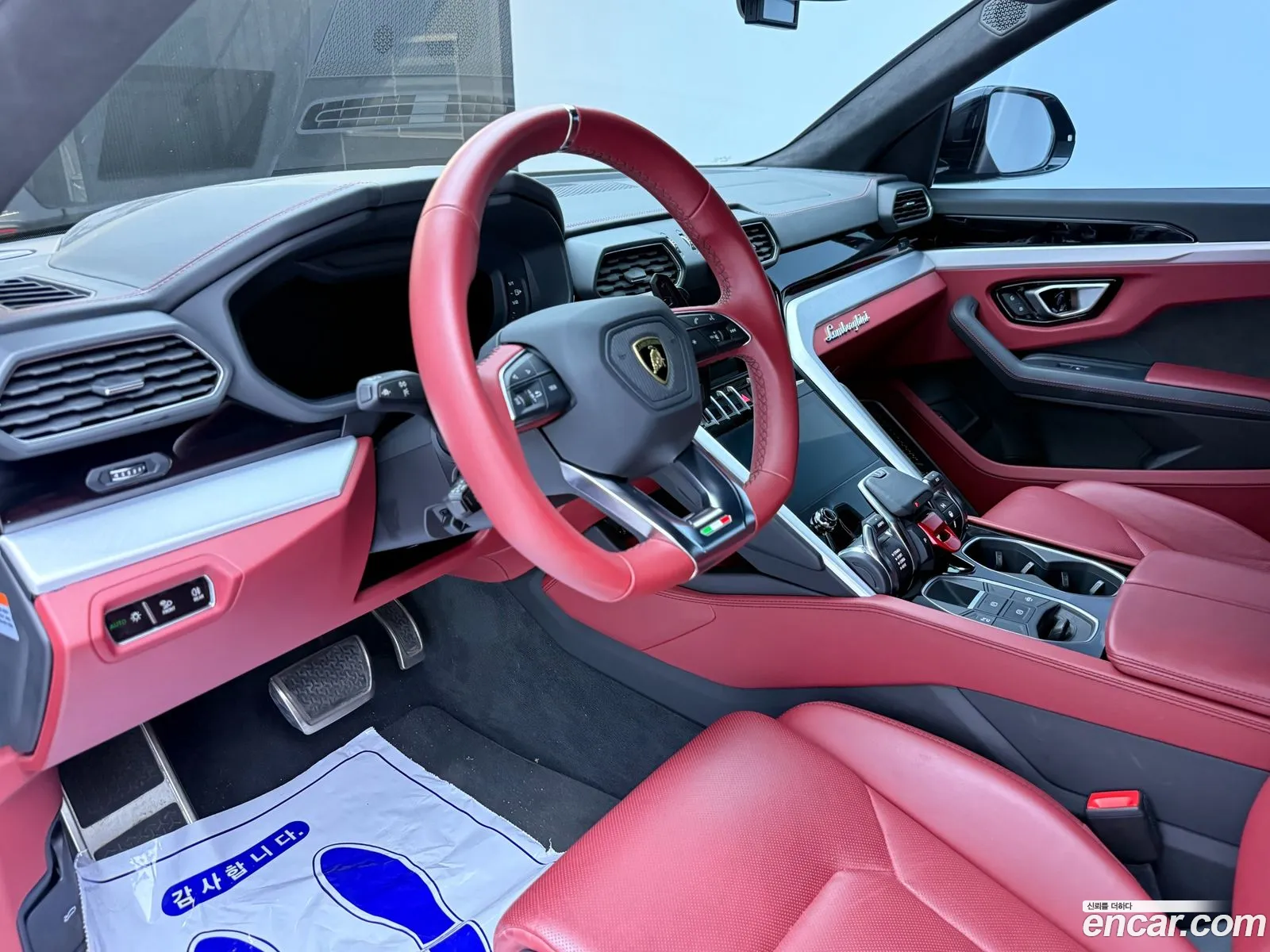 Lamborghini Urus 2020 — 17