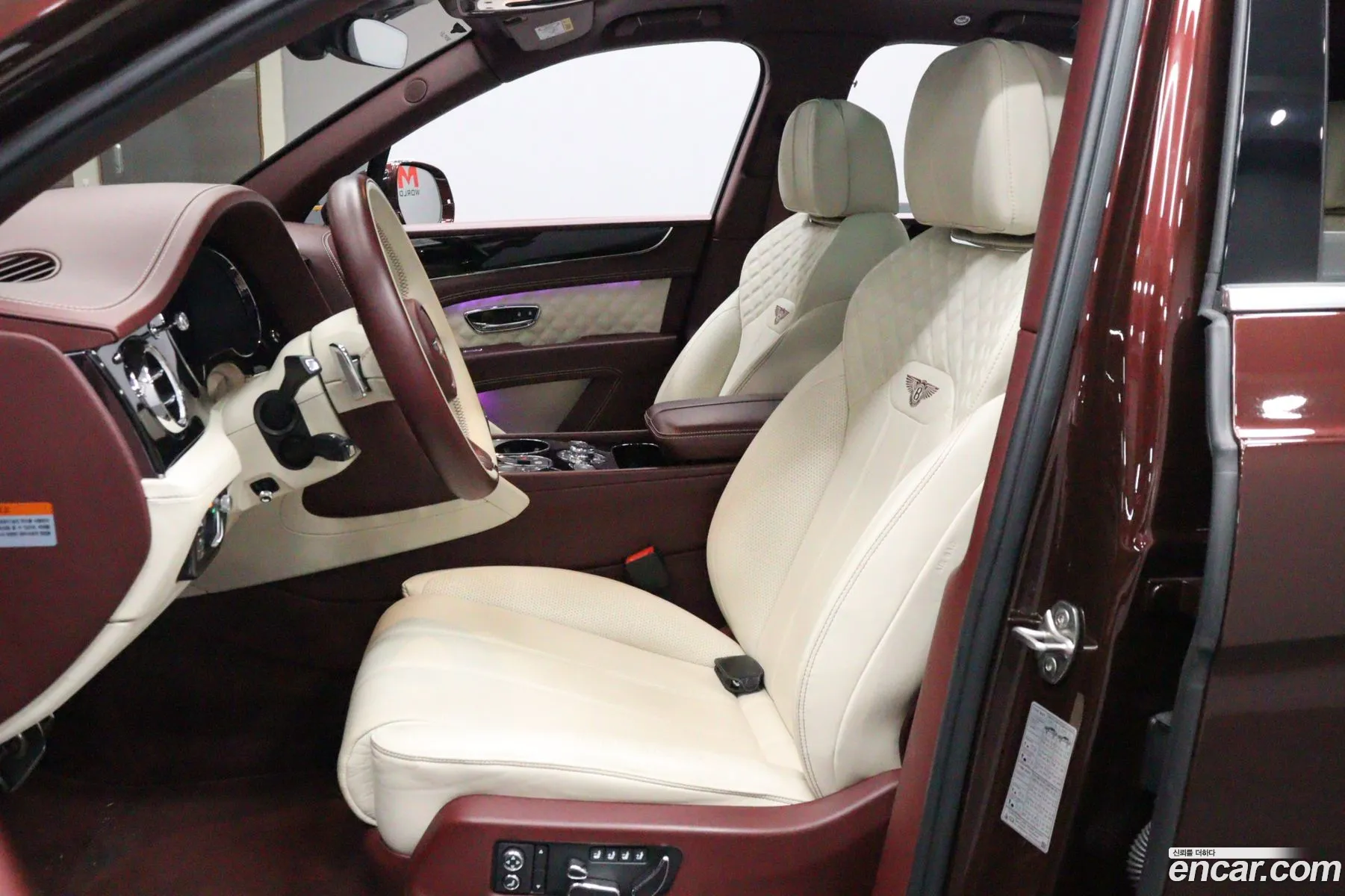 Bentley Bentayga 2021 — 11