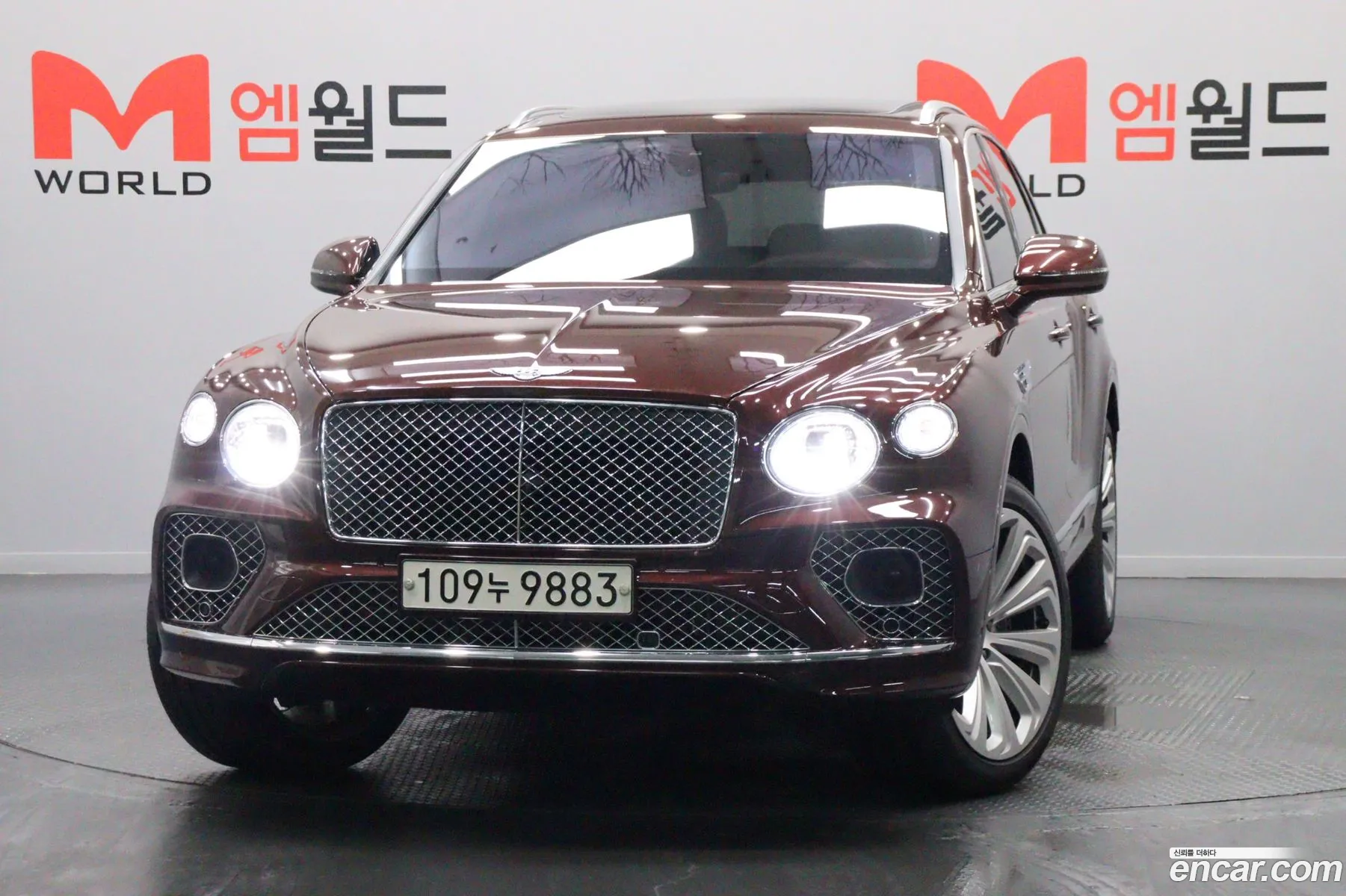 Bentley Bentayga 2021 — 4