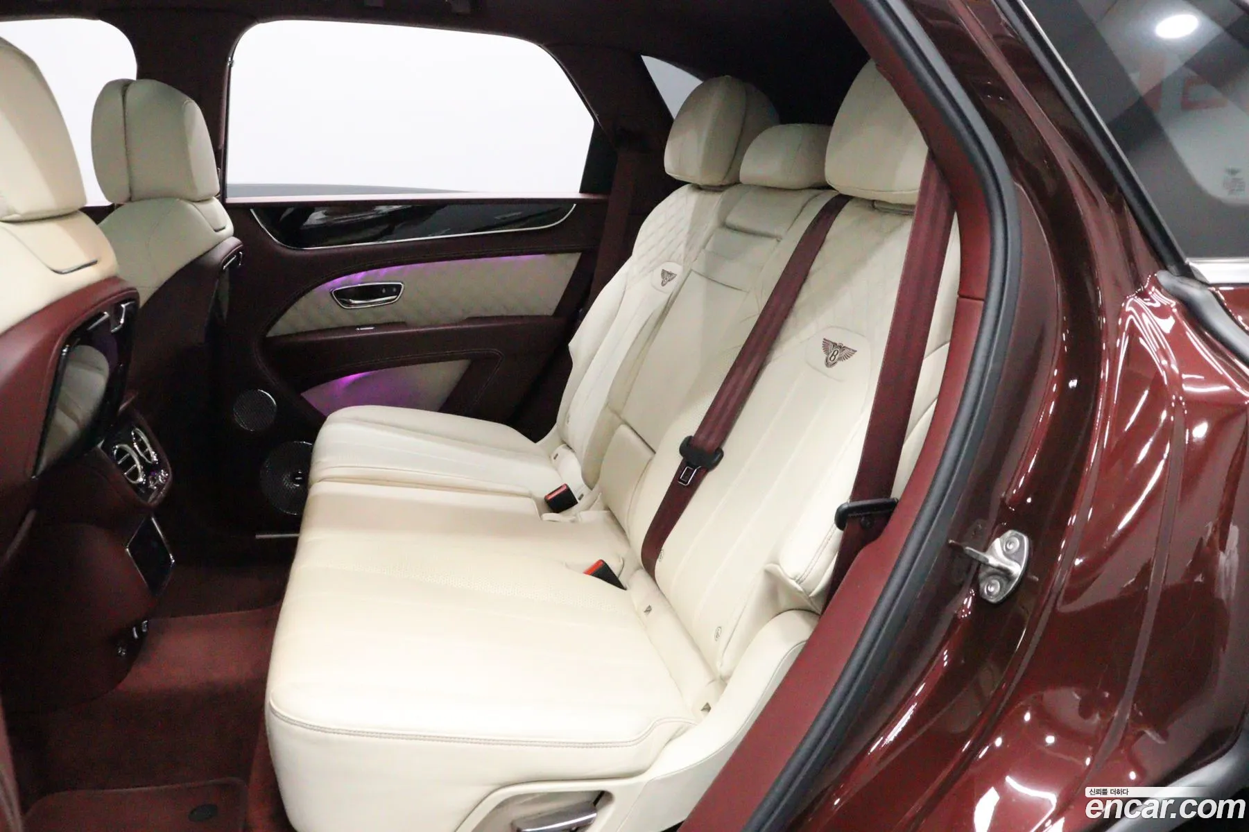 Bentley Bentayga 2021 — 10