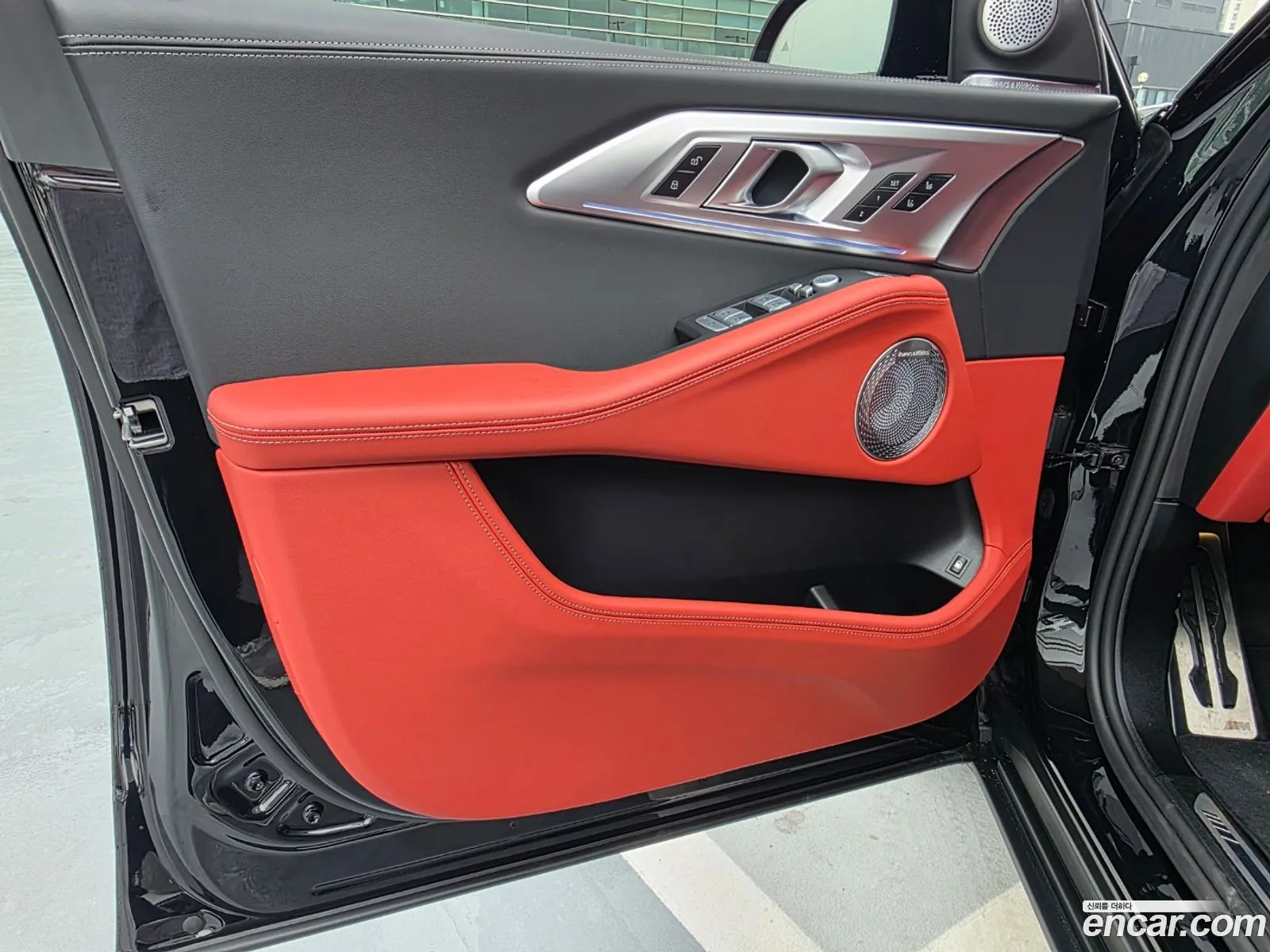 BMW XM 2025 — 3