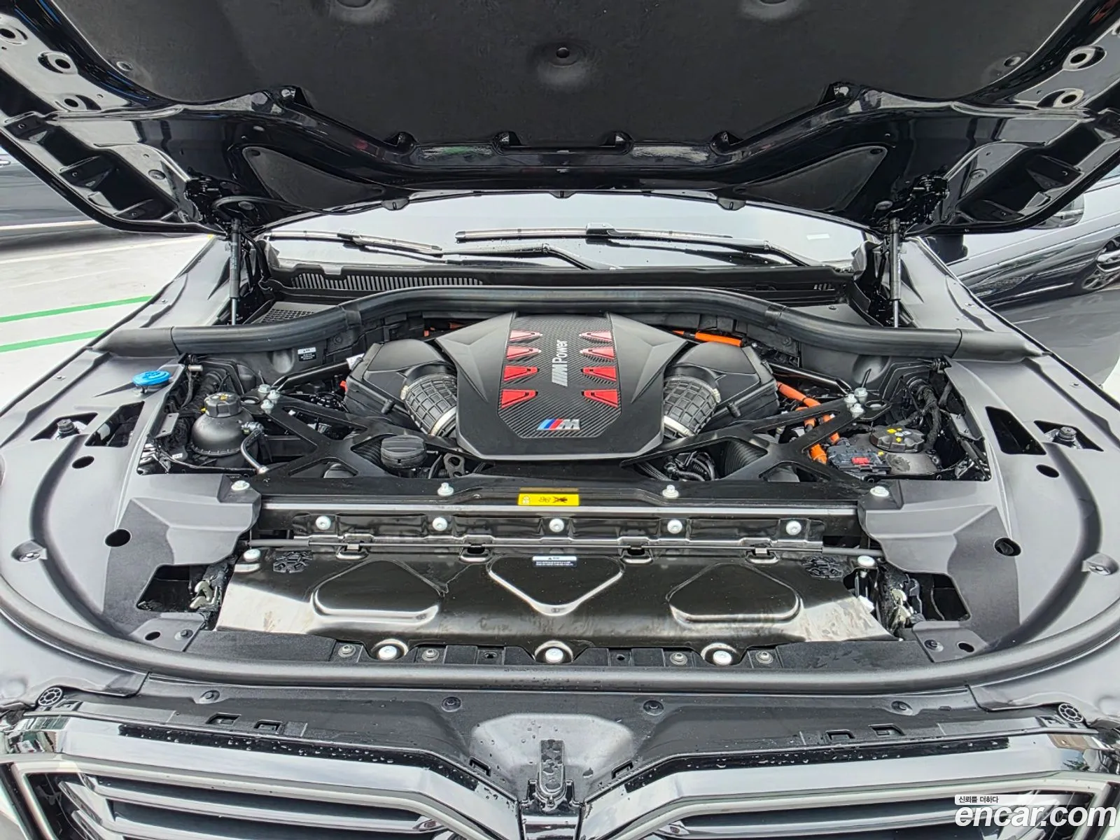 BMW XM 2025 — 17
