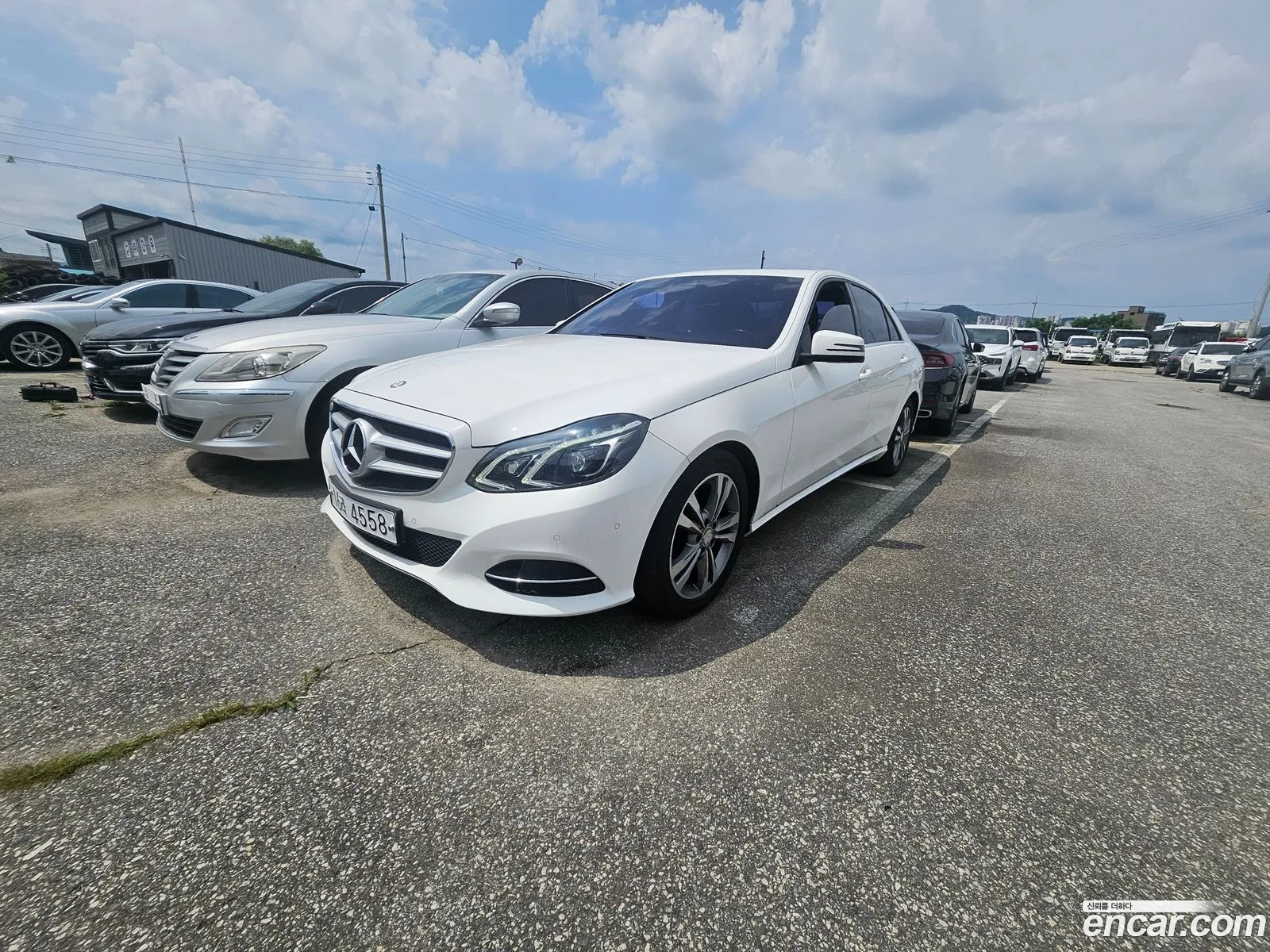 Mercedes-Benz E-Class W212 2015 — 19