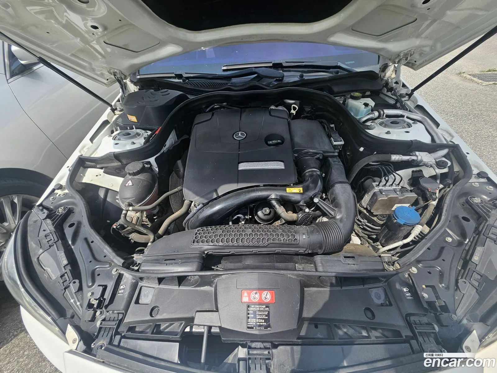 Mercedes-Benz E-Class W212 2015 — 12