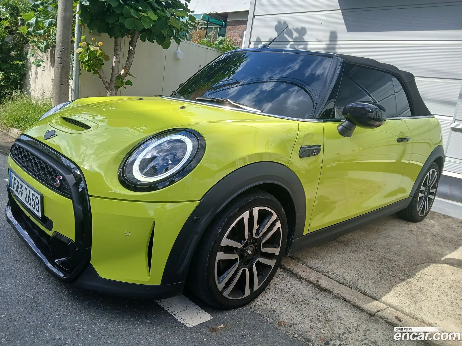 Mini Cooper S Convertible 2023 — 9