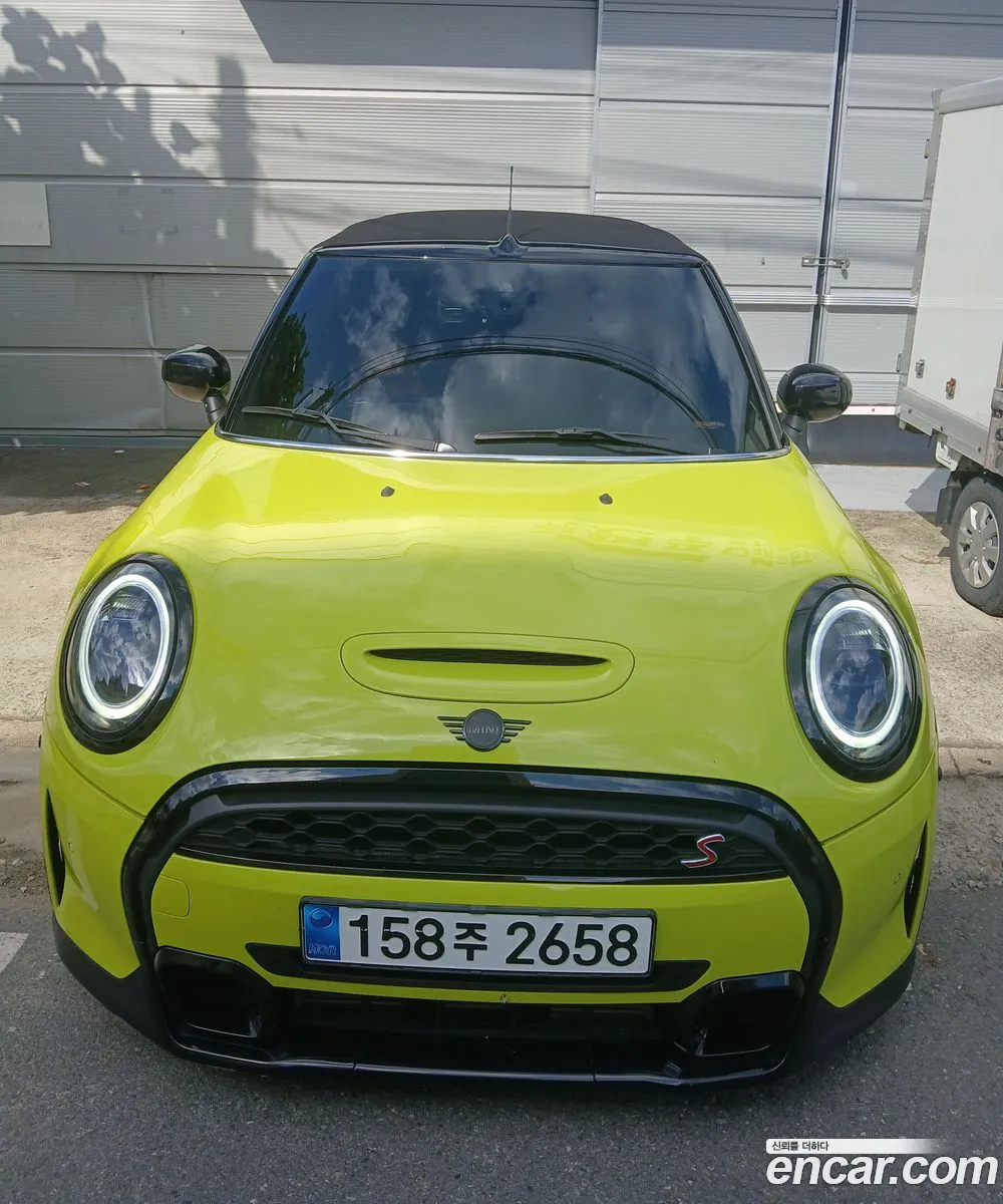 Mini Cooper S Convertible 2023 — 14