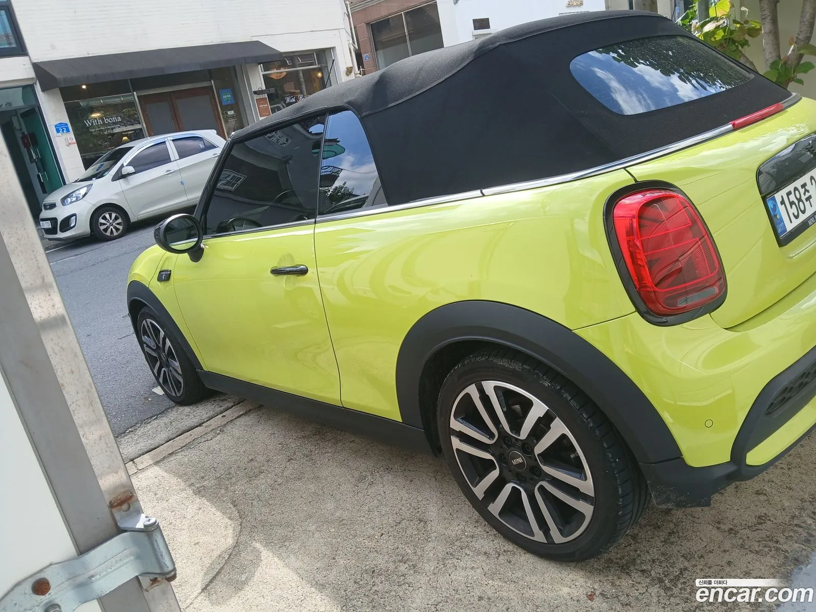 Mini Cooper S Convertible 2023 — 6
