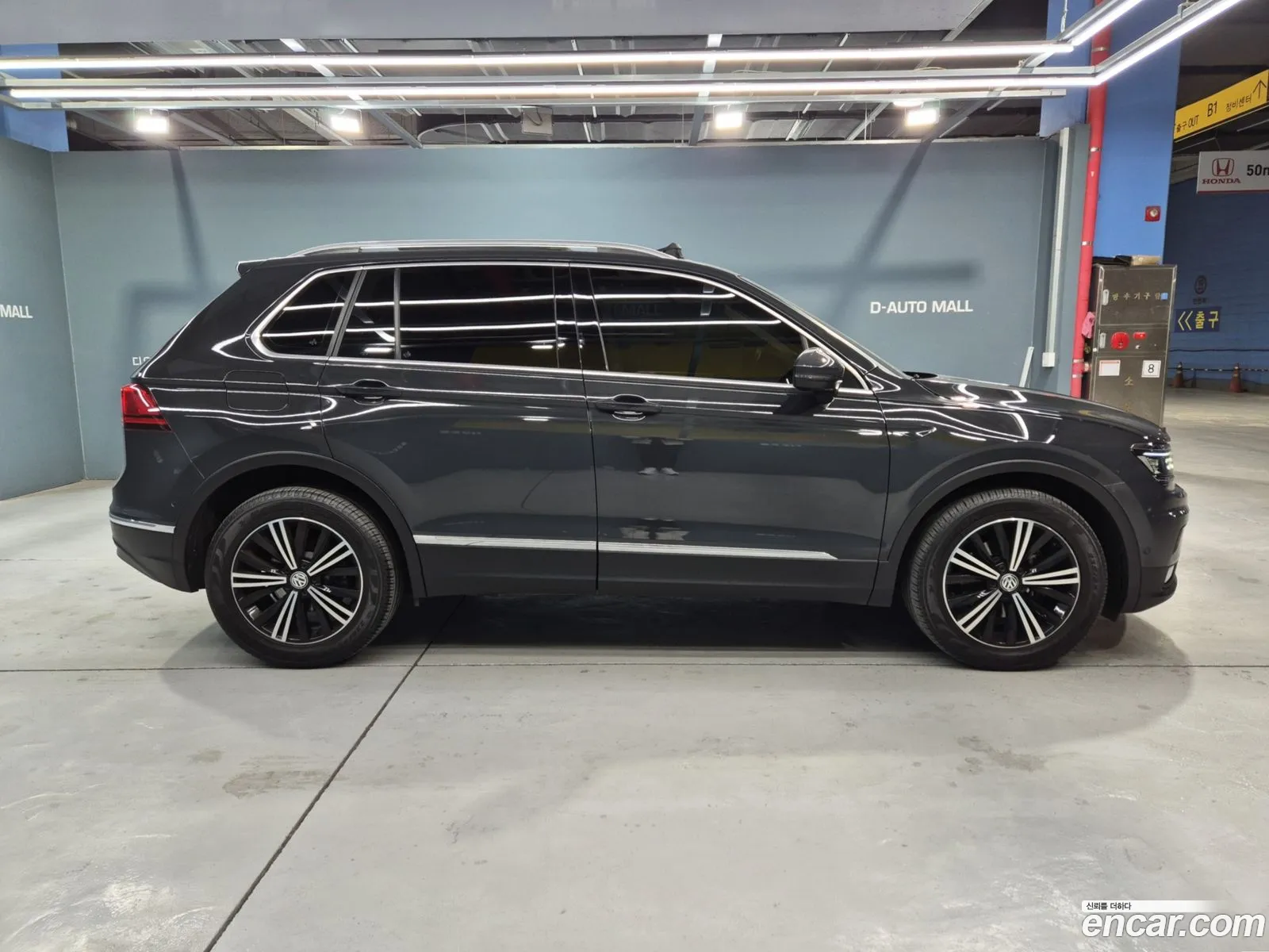 Volkswagen Tiguan 2020 — 16