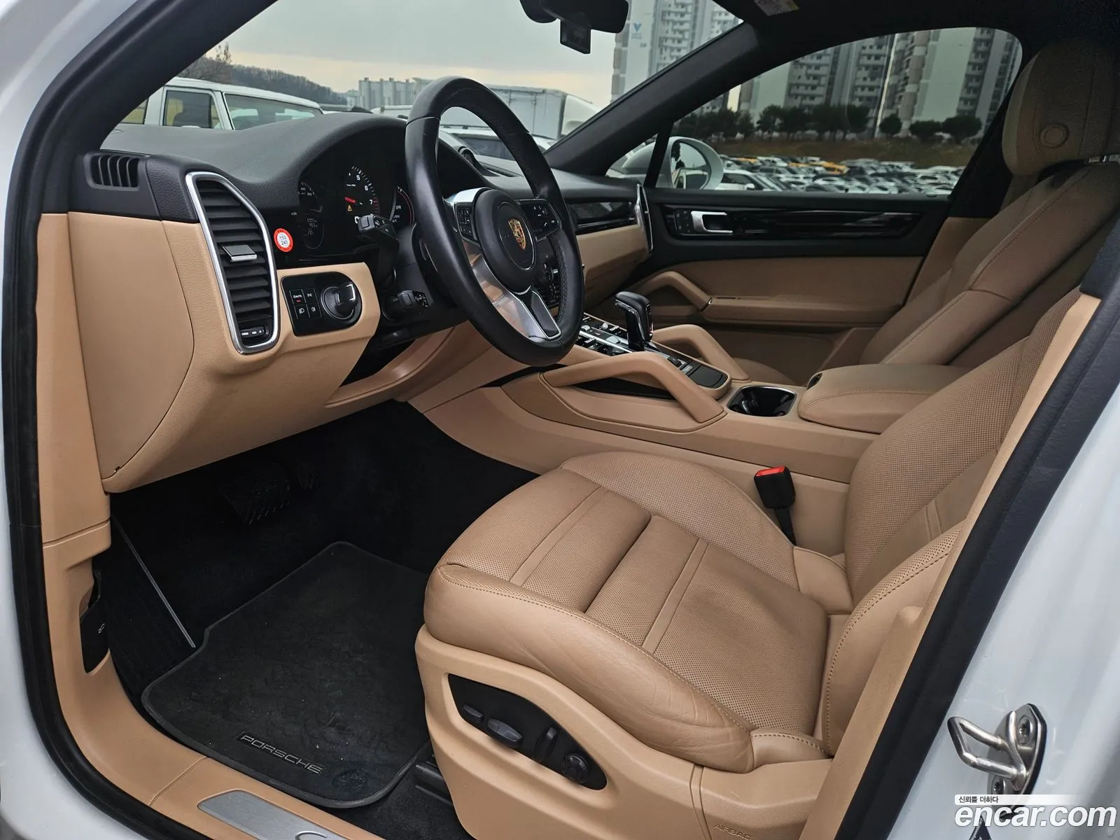 Porsche Cayenne 2023 — 2